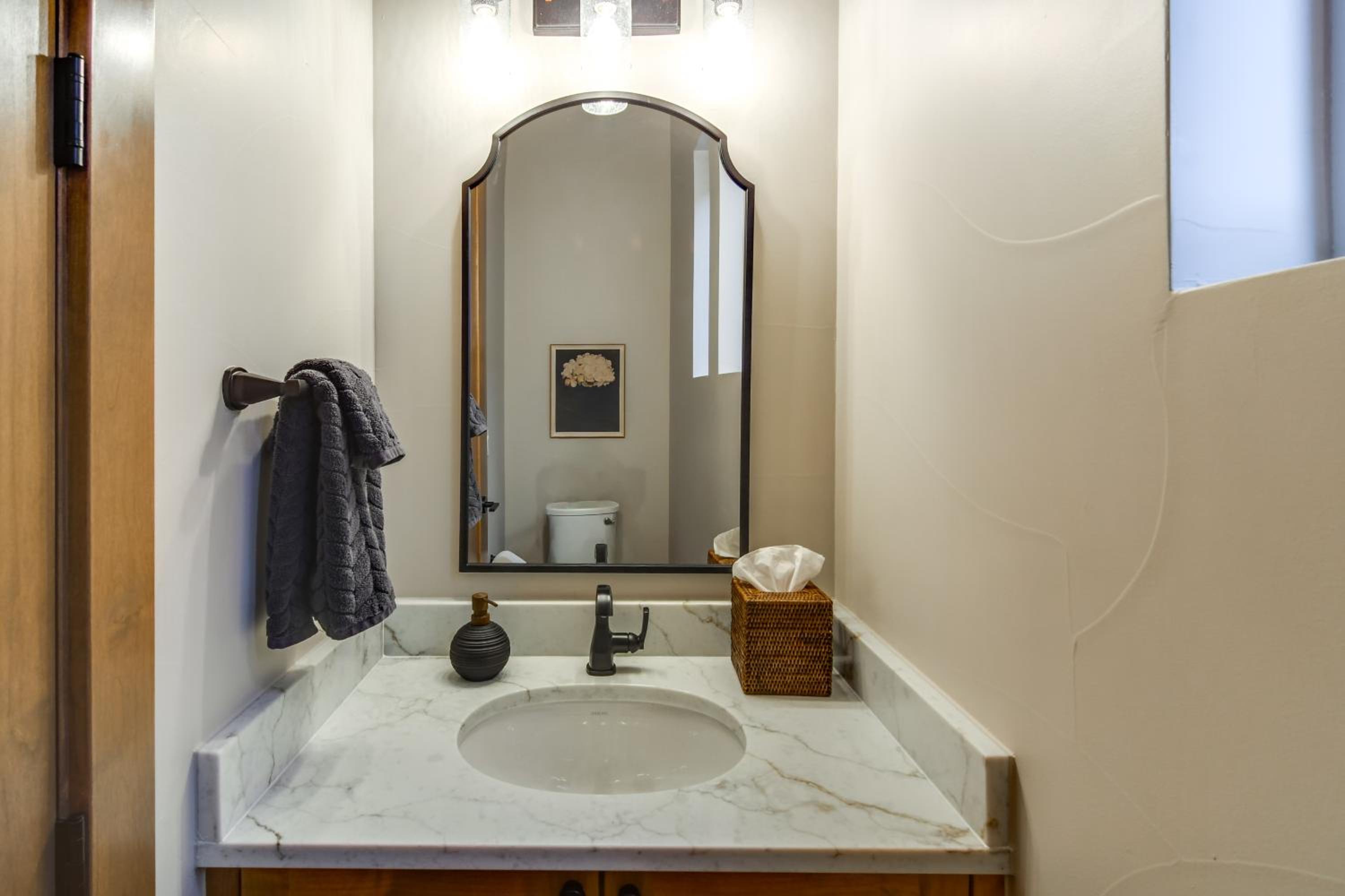 5 Mi to Winter Park Resort! Luxe Home with Hot Tub