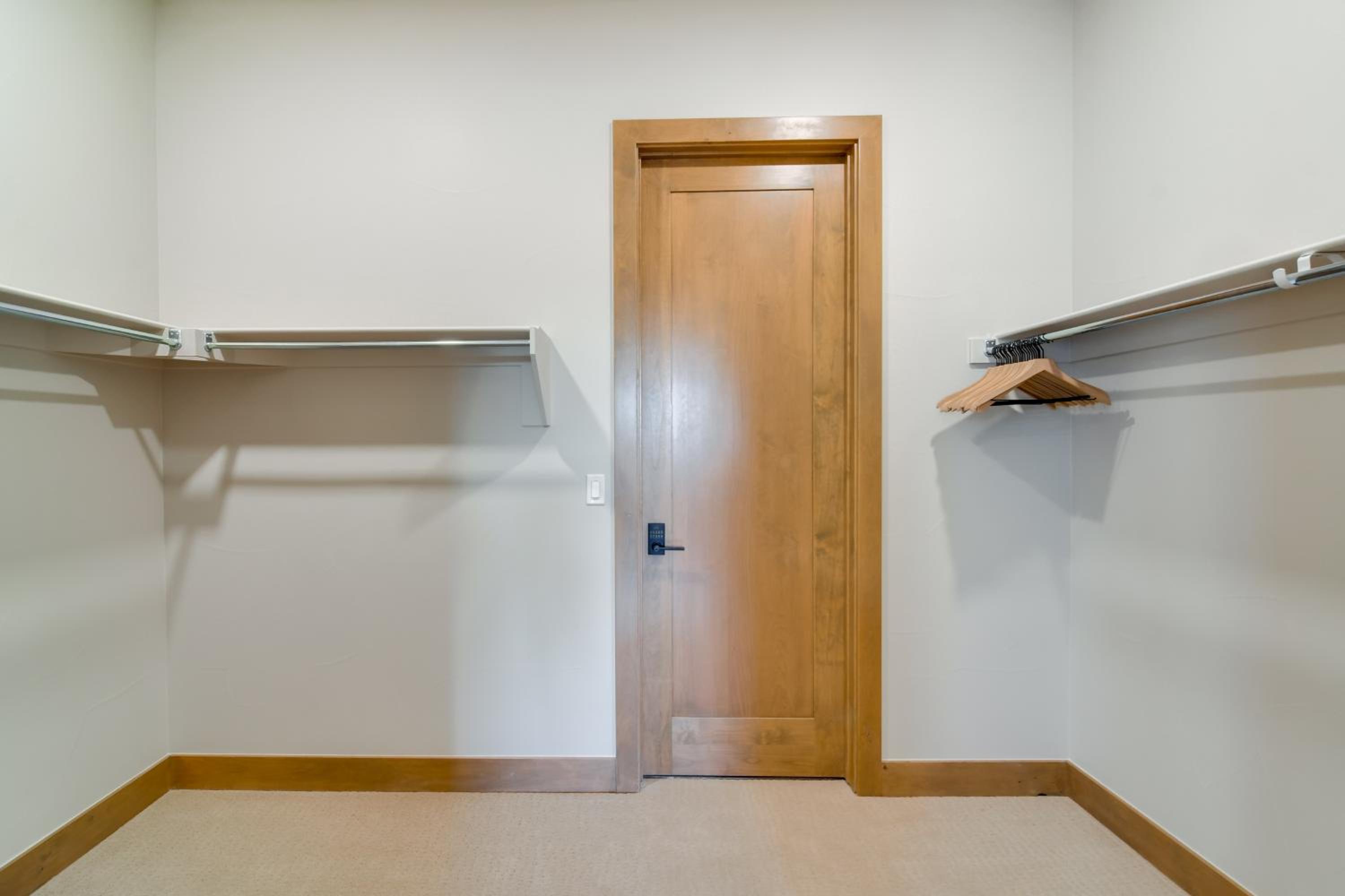 5 Mi to Winter Park Resort! Luxe Home with Hot Tub