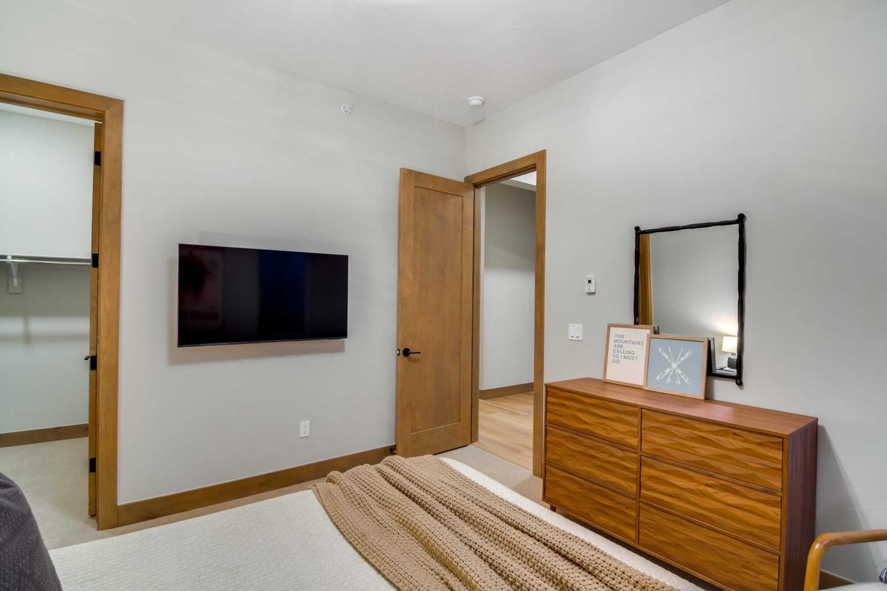 5 Mi to Winter Park Resort! Luxe Home with Hot Tub