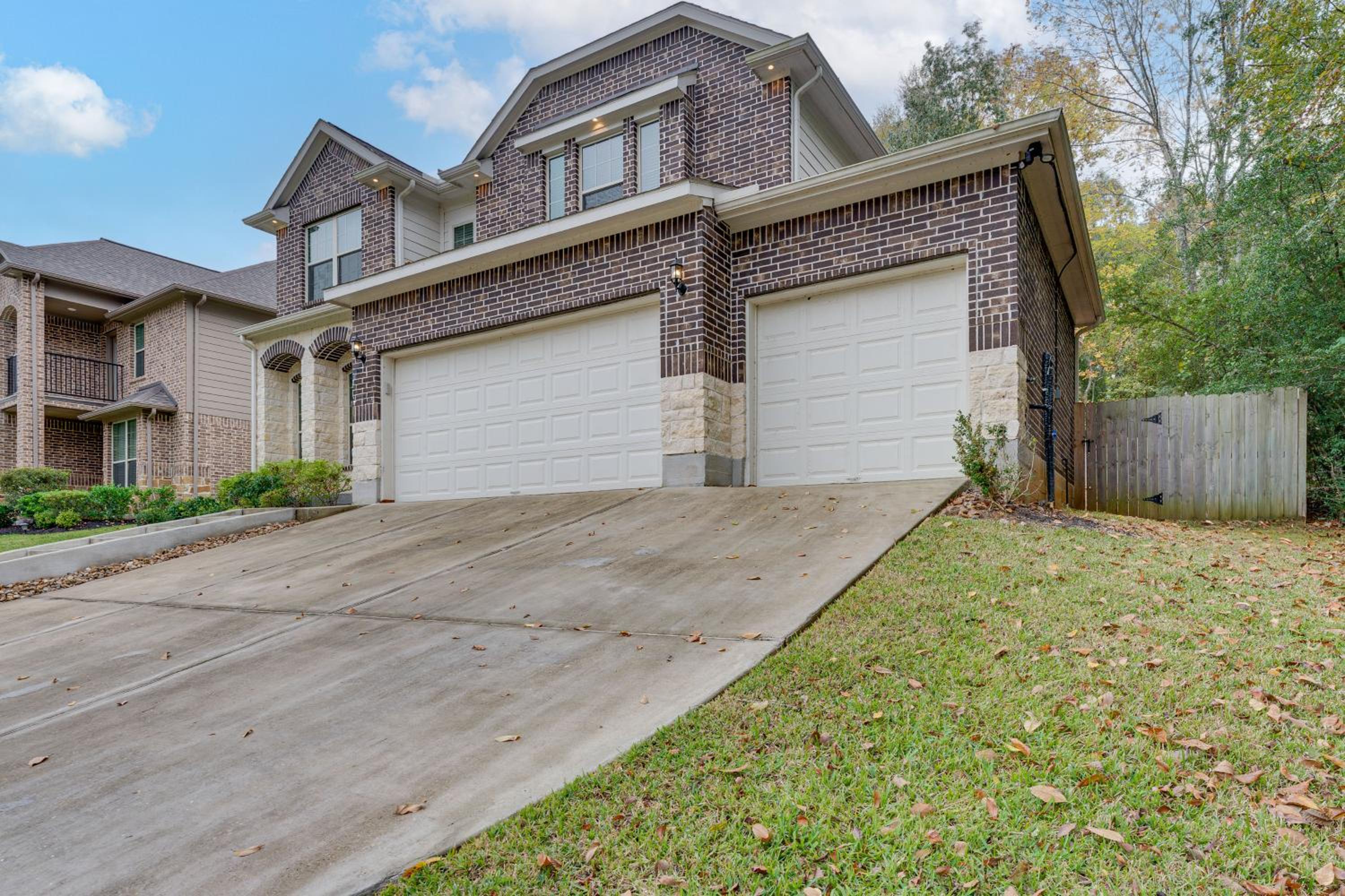 Lake Conroe Home with Resort-Style Perks and Patio