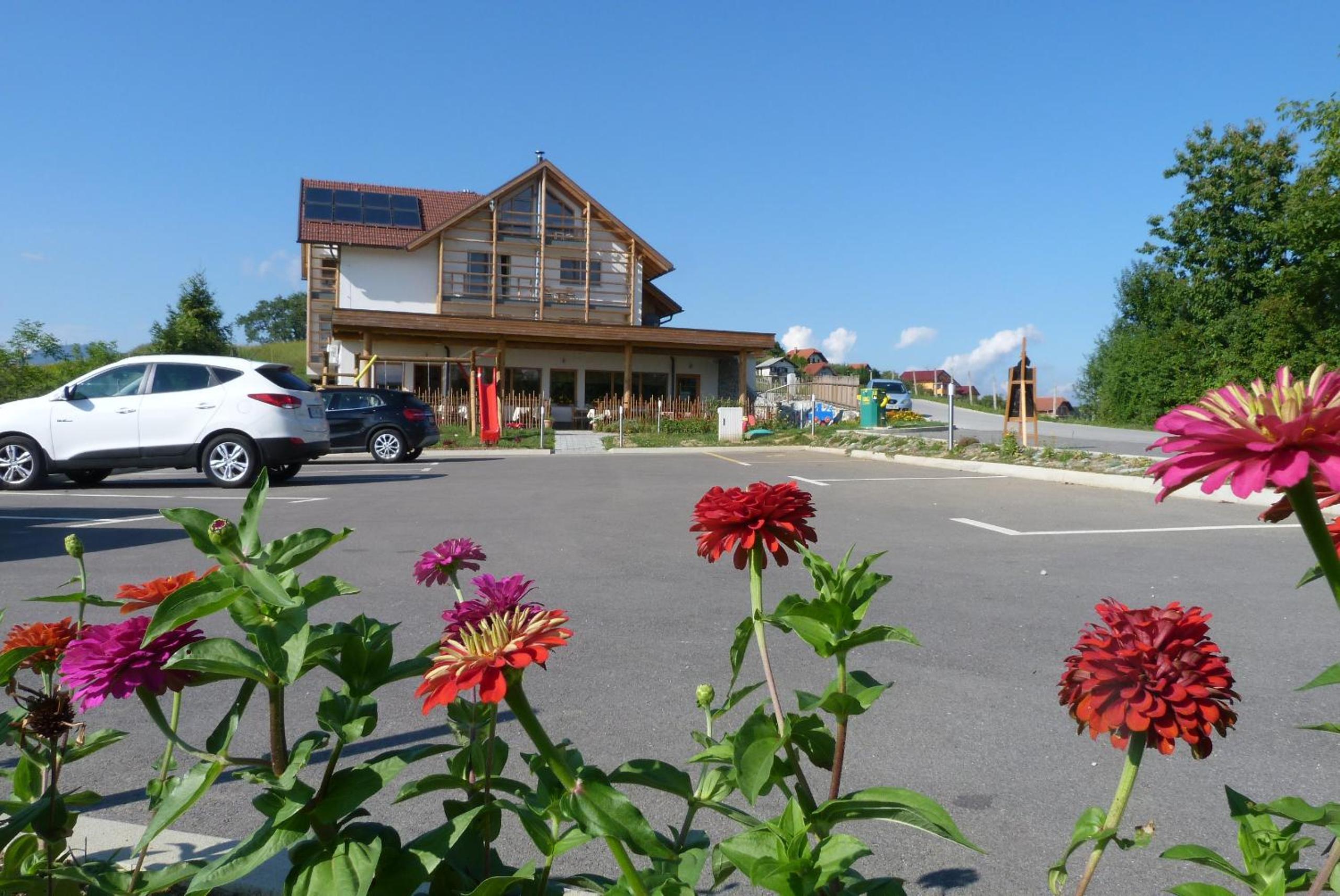 Guest House Eco Vila Mila