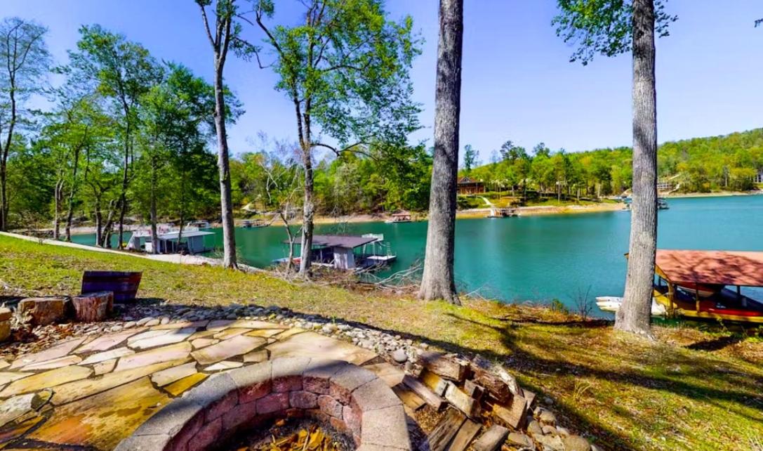 Norris Lake Cabin | Dock + Kayaks + Games