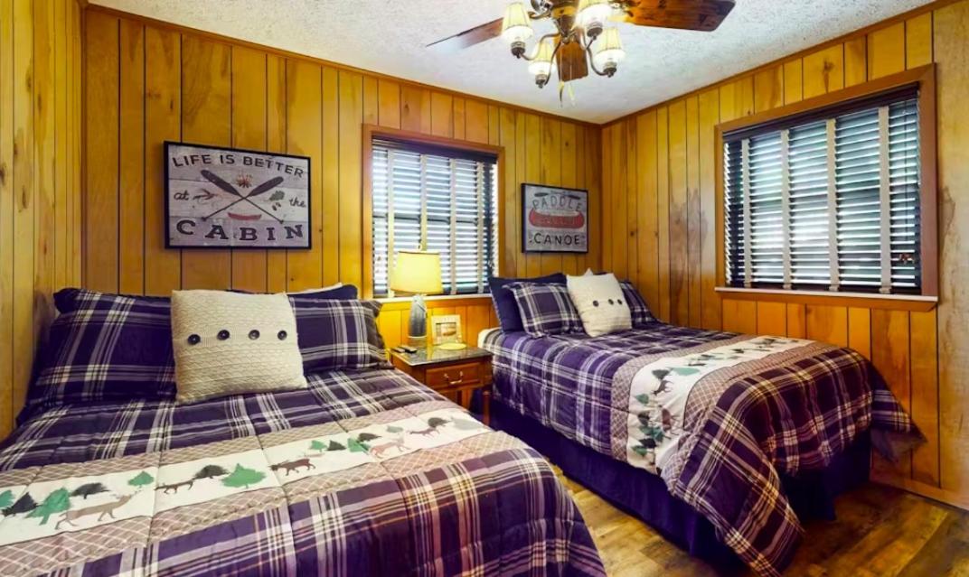 Norris Lake Cabin | Dock + Kayaks + Games