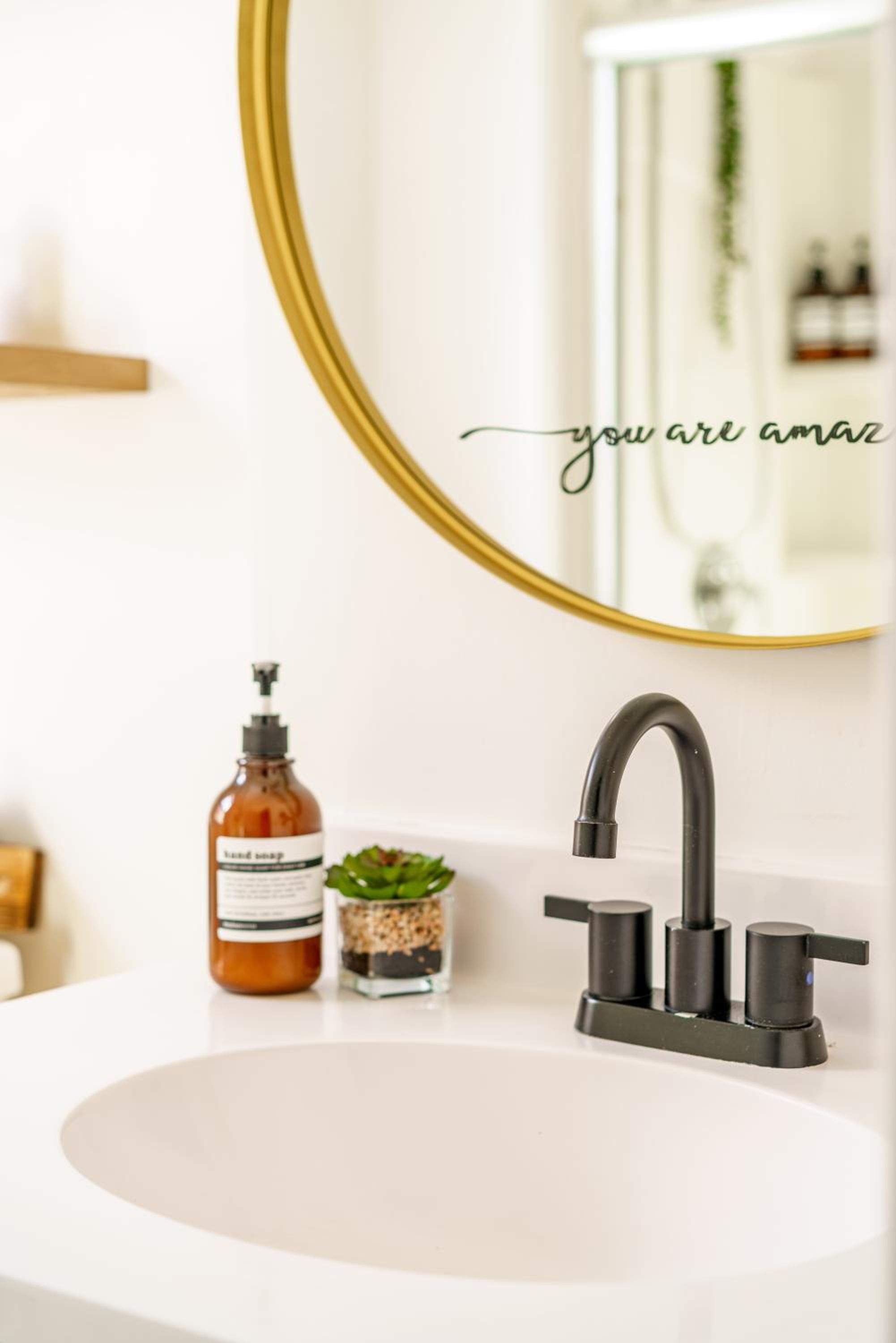 Jungle House Boutique Residences - Downtown Columbus & Short North