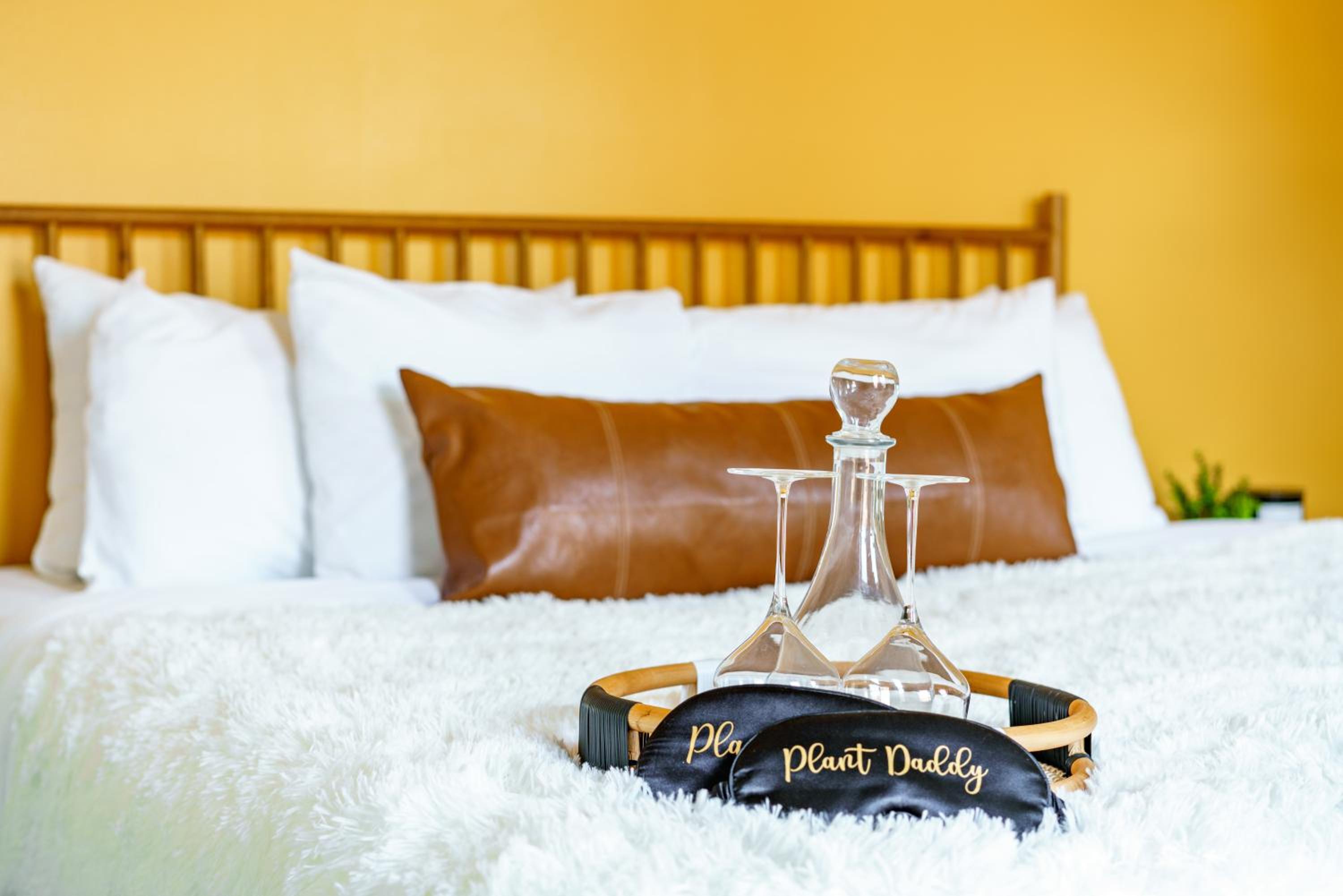 Jungle House Boutique Residences - Downtown Columbus & Short North