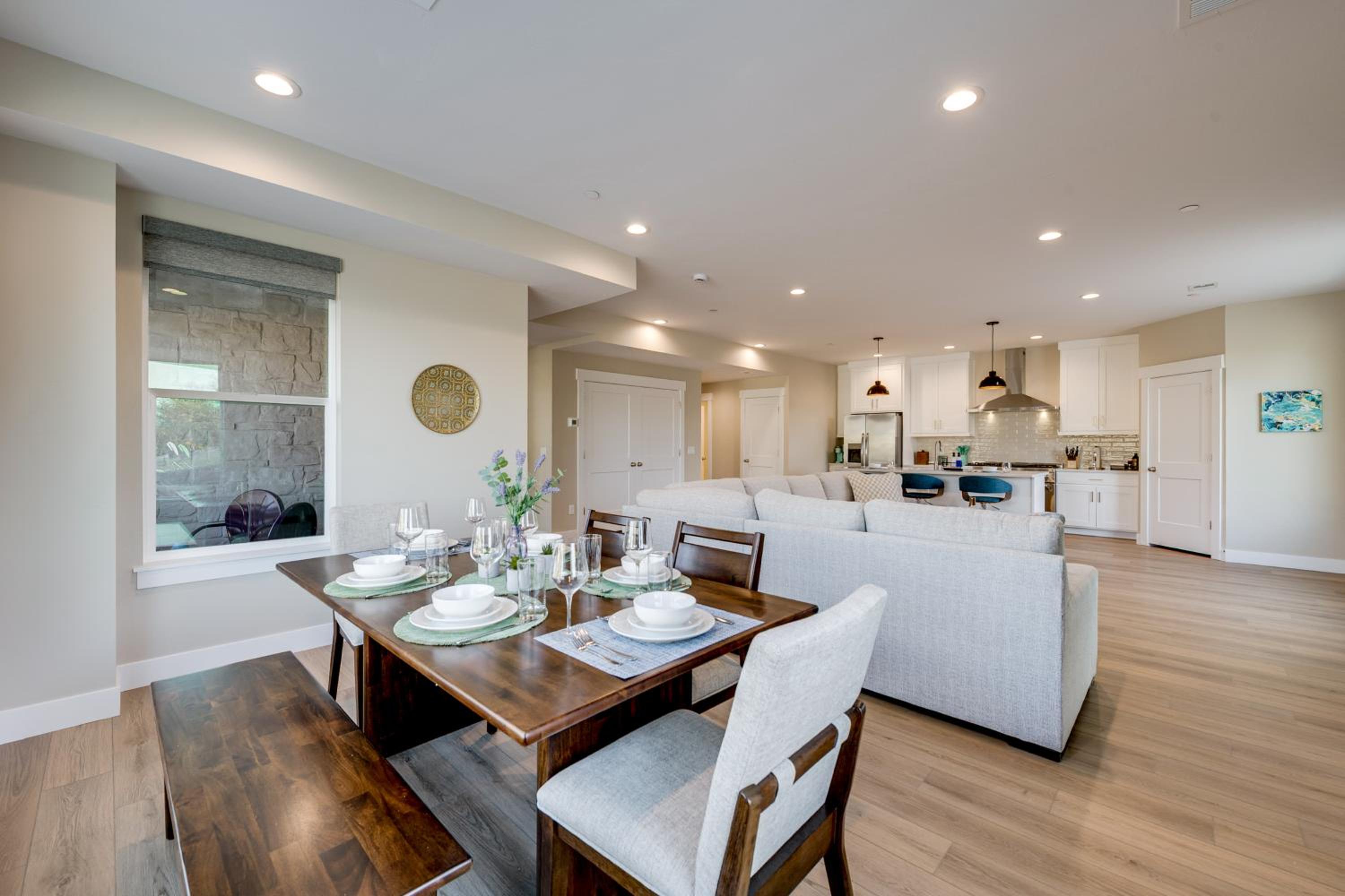 Ski Resorts and SLC Fun! Brand New Millcreek Home
