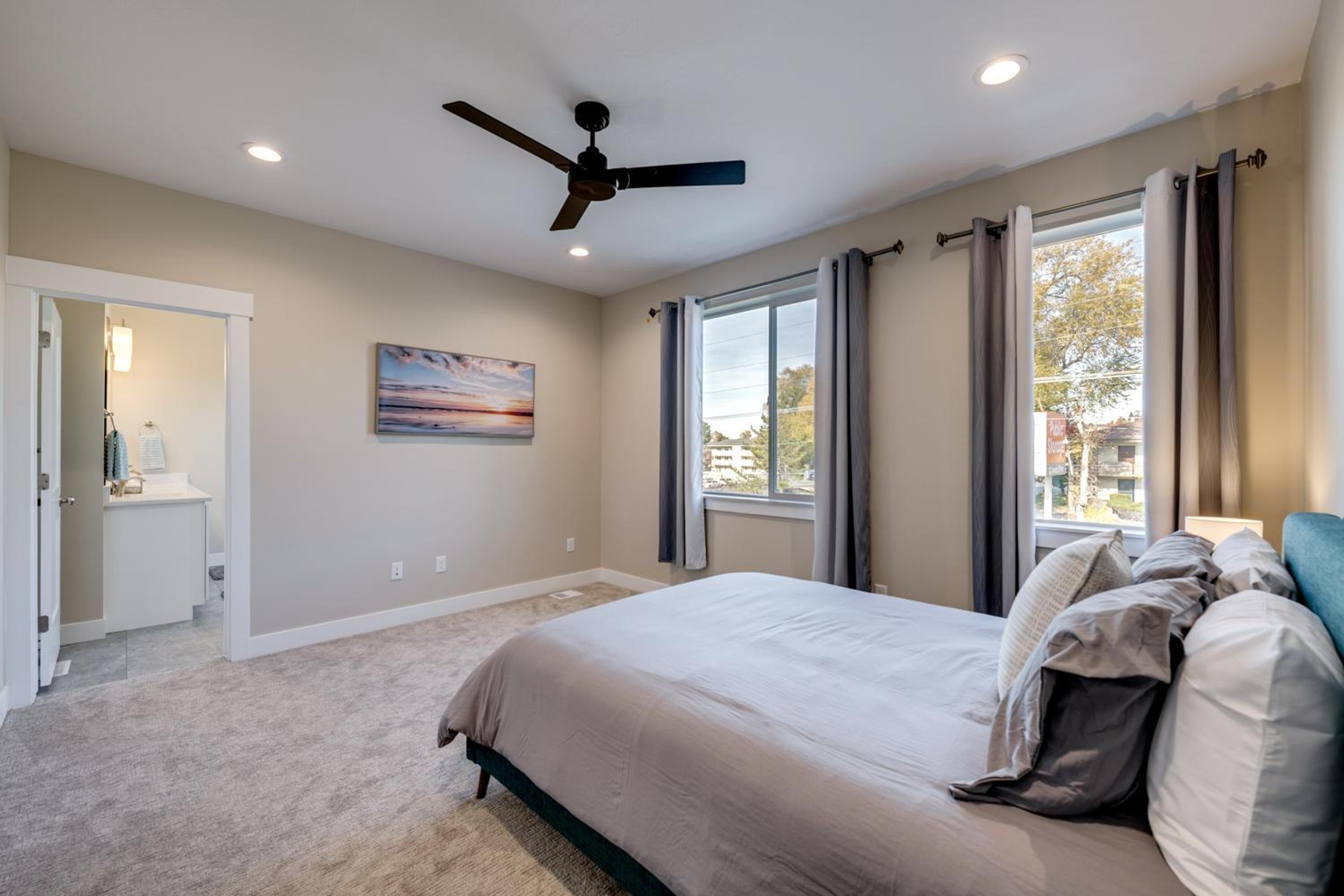 Ski Resorts and SLC Fun! Brand New Millcreek Home