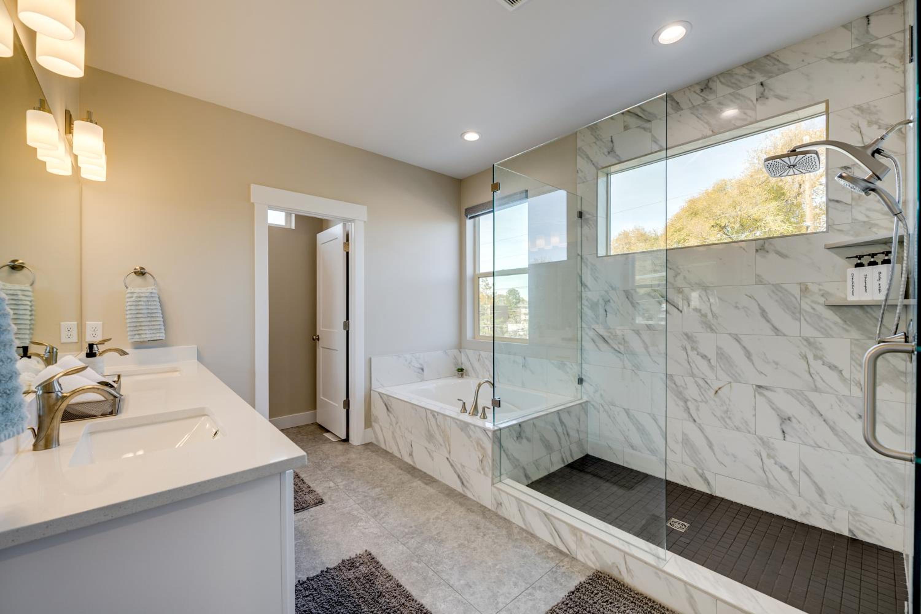 Ski Resorts and SLC Fun! Brand New Millcreek Home