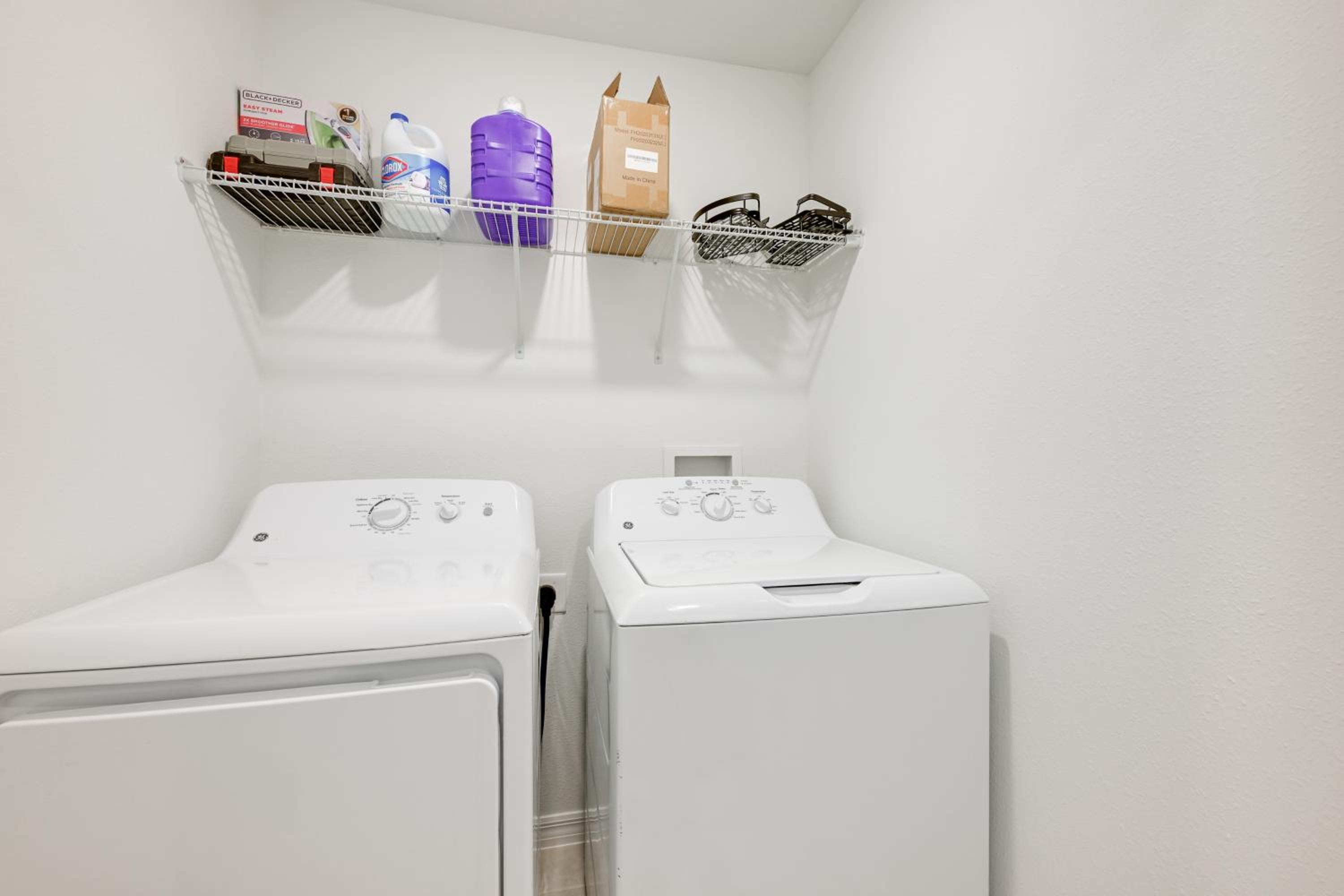 Newly Built Townhome 8 Mi to Manatee Viewing Ctr!