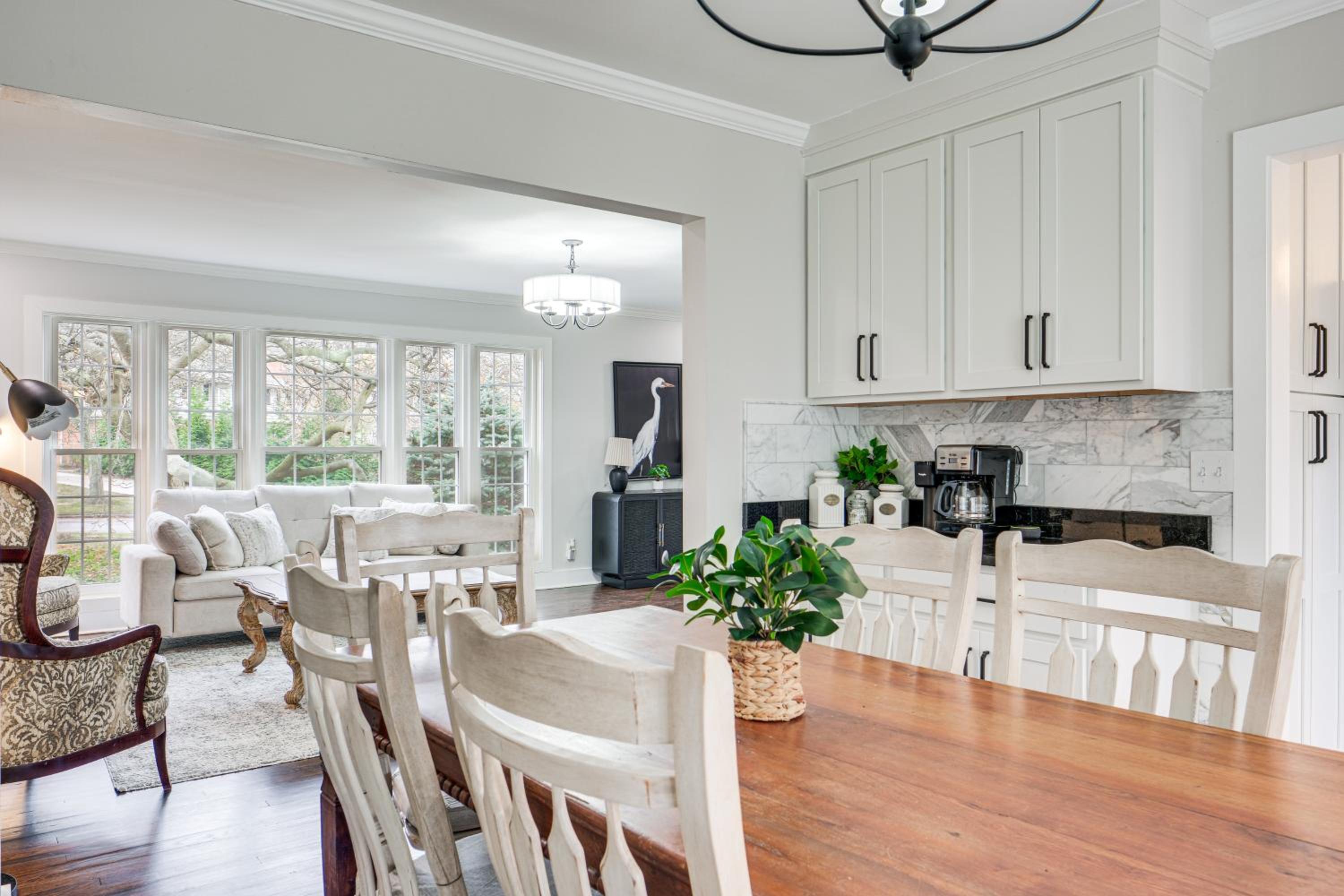 Explore Cleveland Attractions! Family-Focused Home