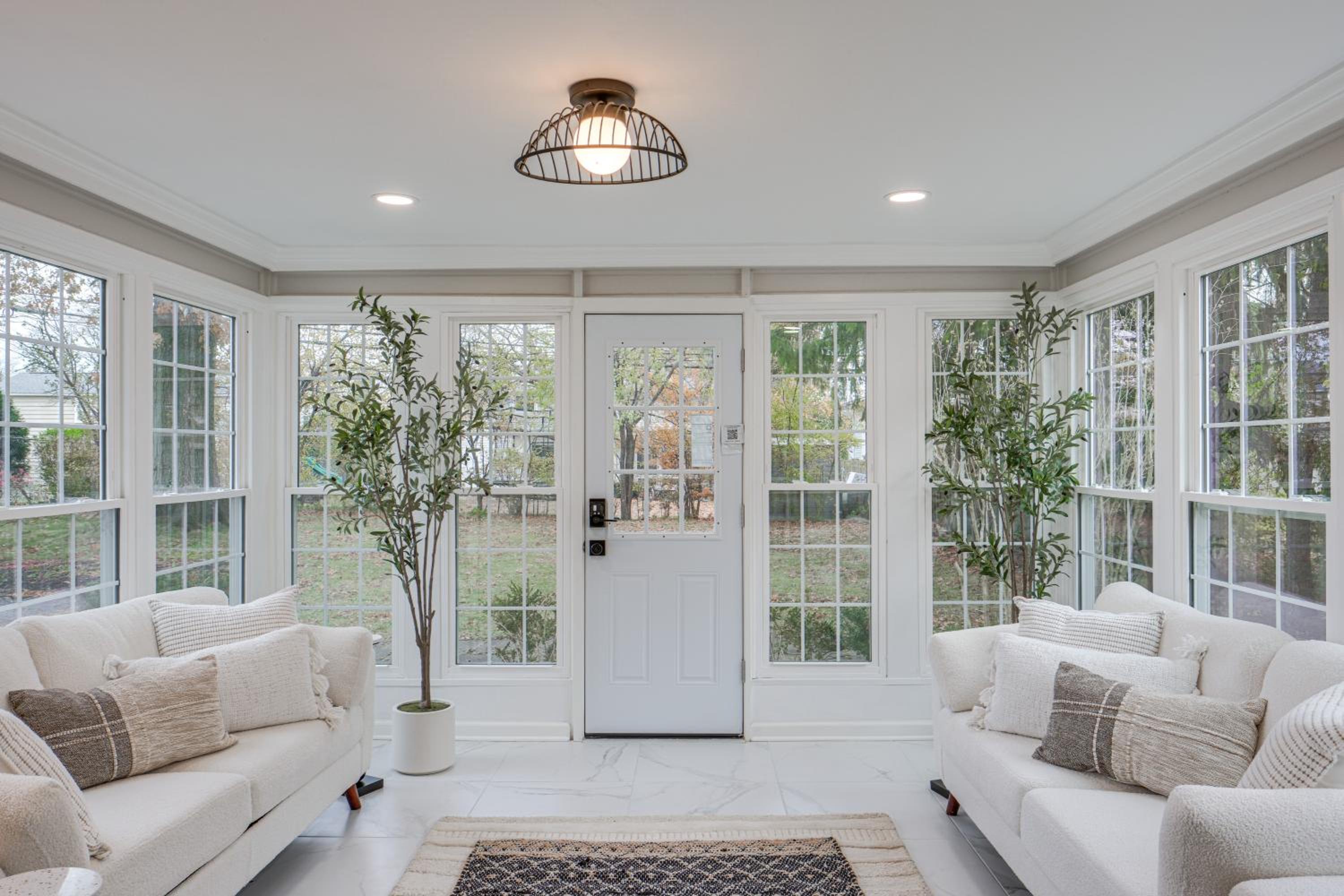 Explore Cleveland Attractions! Family-Focused Home