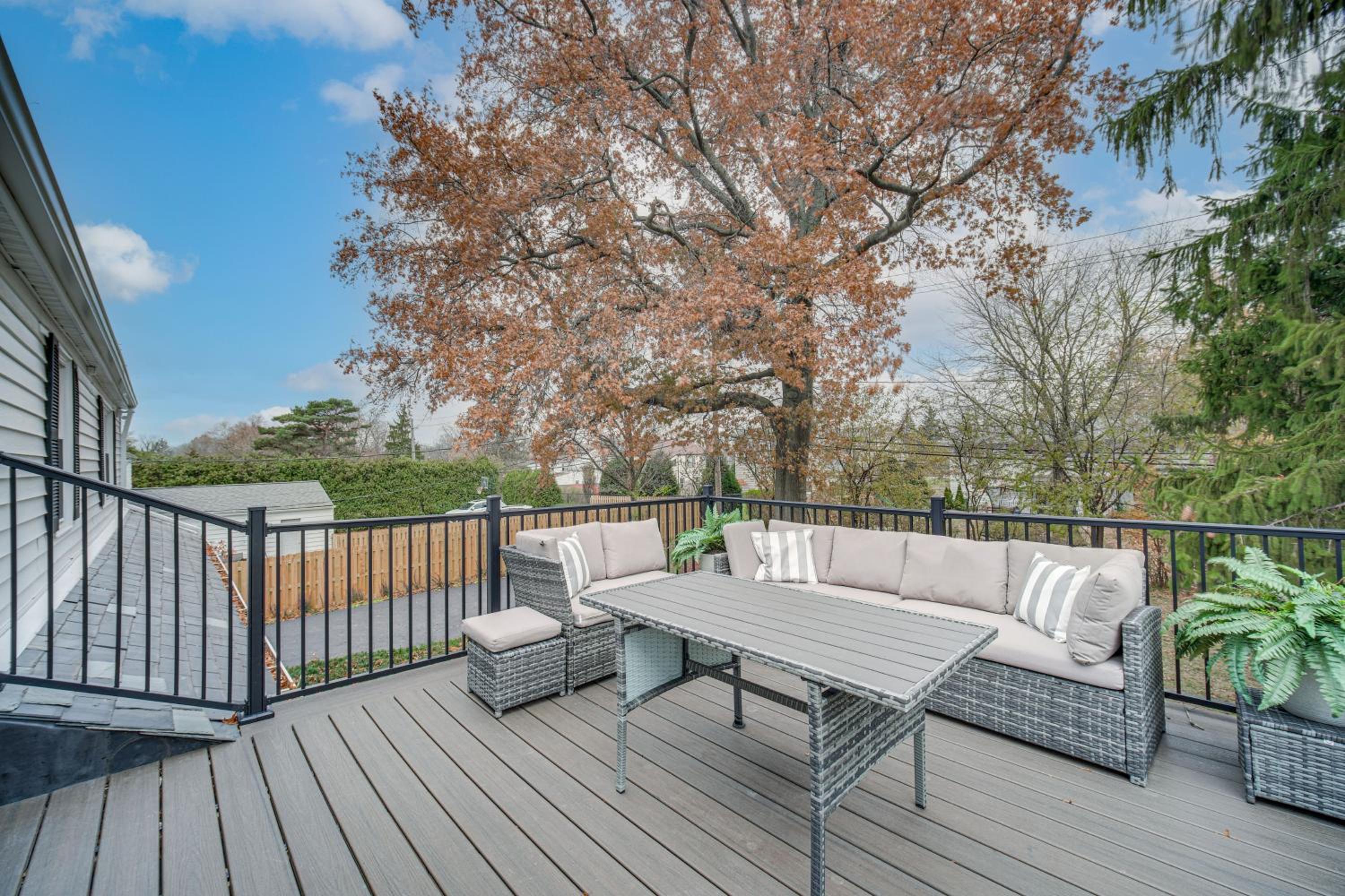 Explore Cleveland Attractions! Family-Focused Home