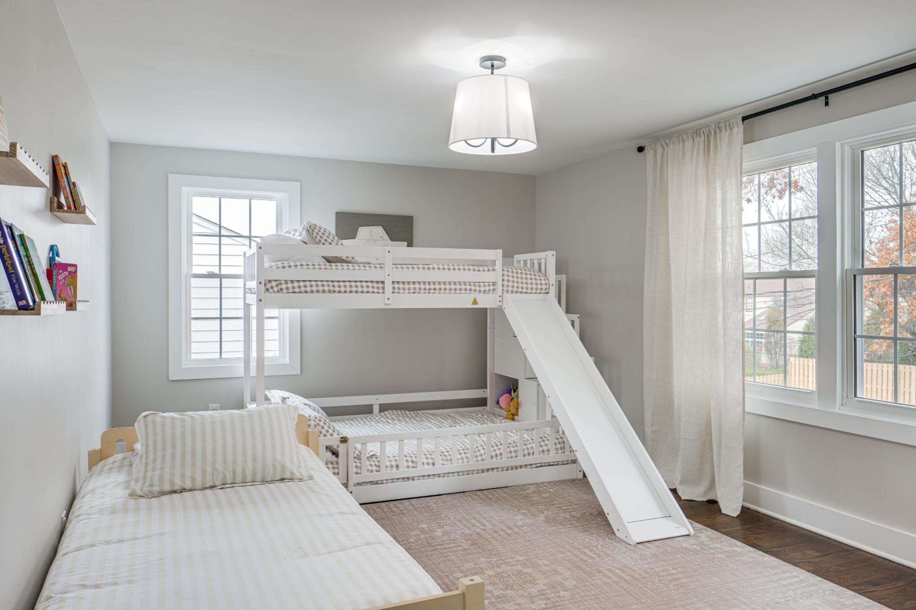 Explore Cleveland Attractions! Family-Focused Home