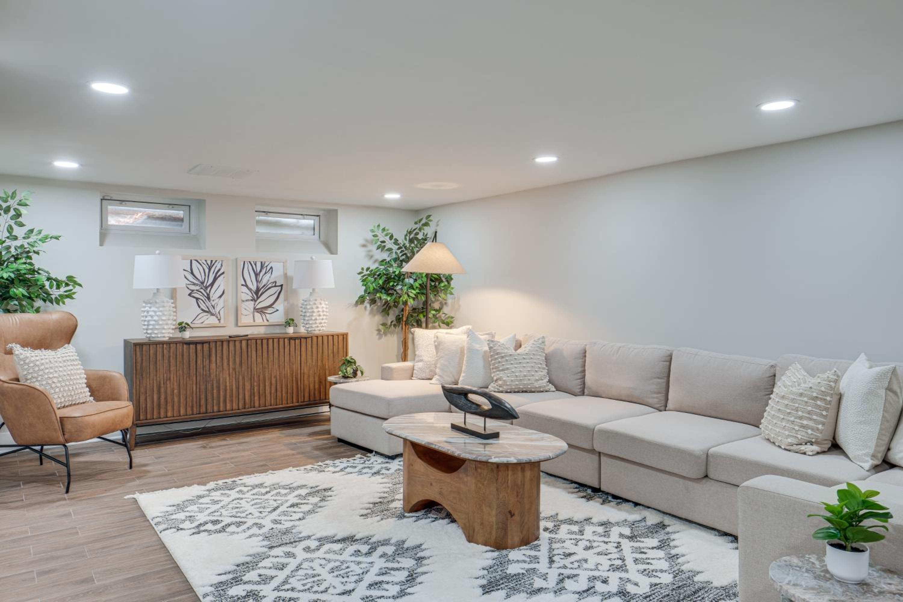 Explore Cleveland Attractions! Family-Focused Home
