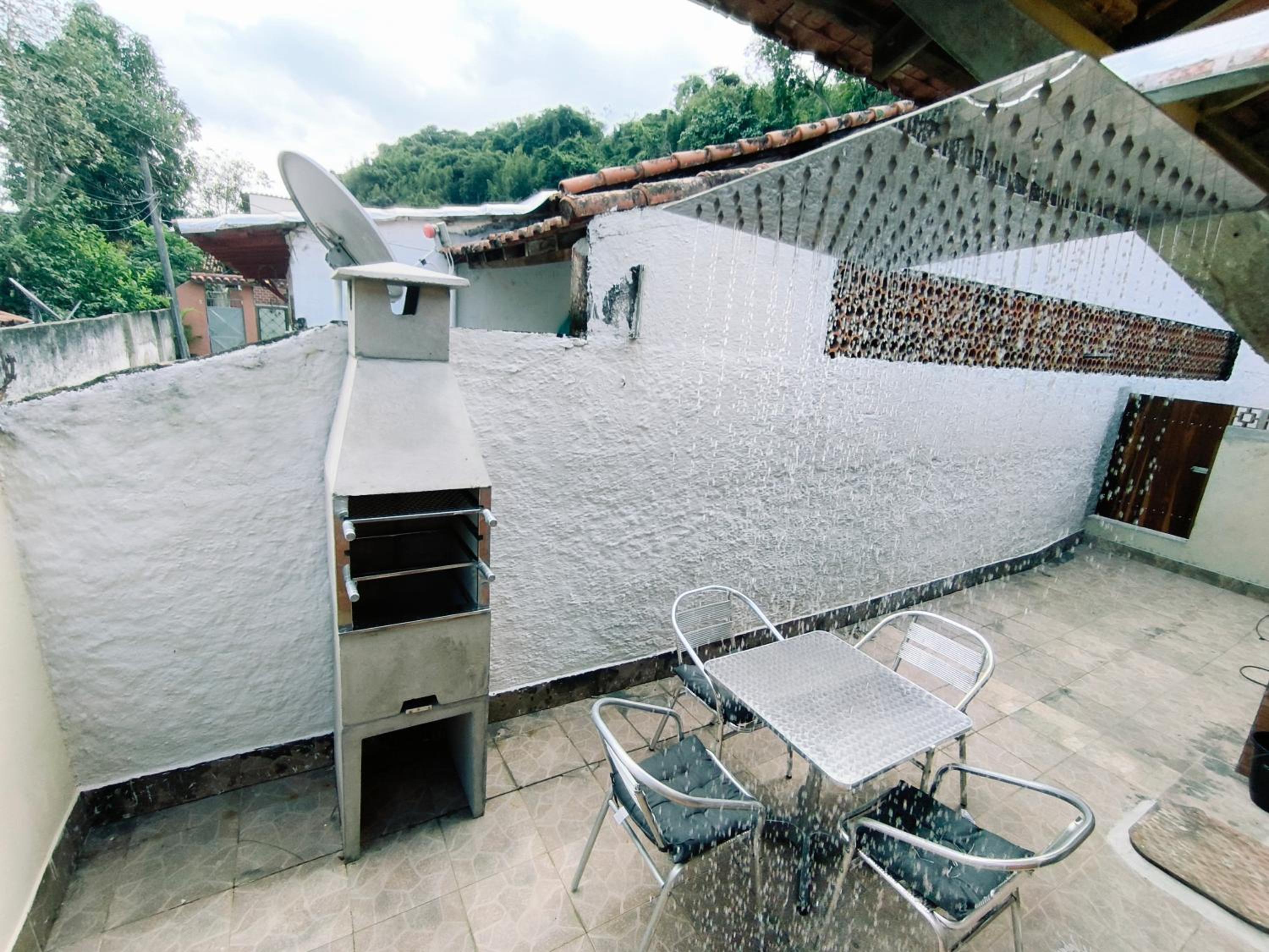 Paquetá: 2 quartos - AC , Wi-Fi e Churrasqueira!