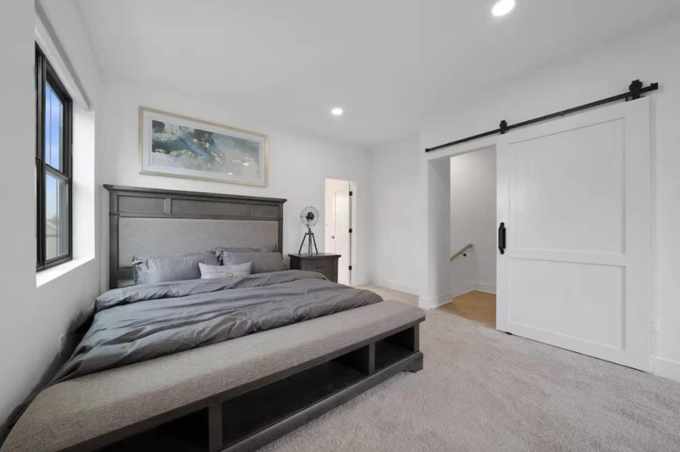 Jungle House Luxury Homes - Columbus Downtown Short North - Near Convention Center & Nationwide Arena - Sleeps up to 15 - Free Parking - Over 5,800 Five St