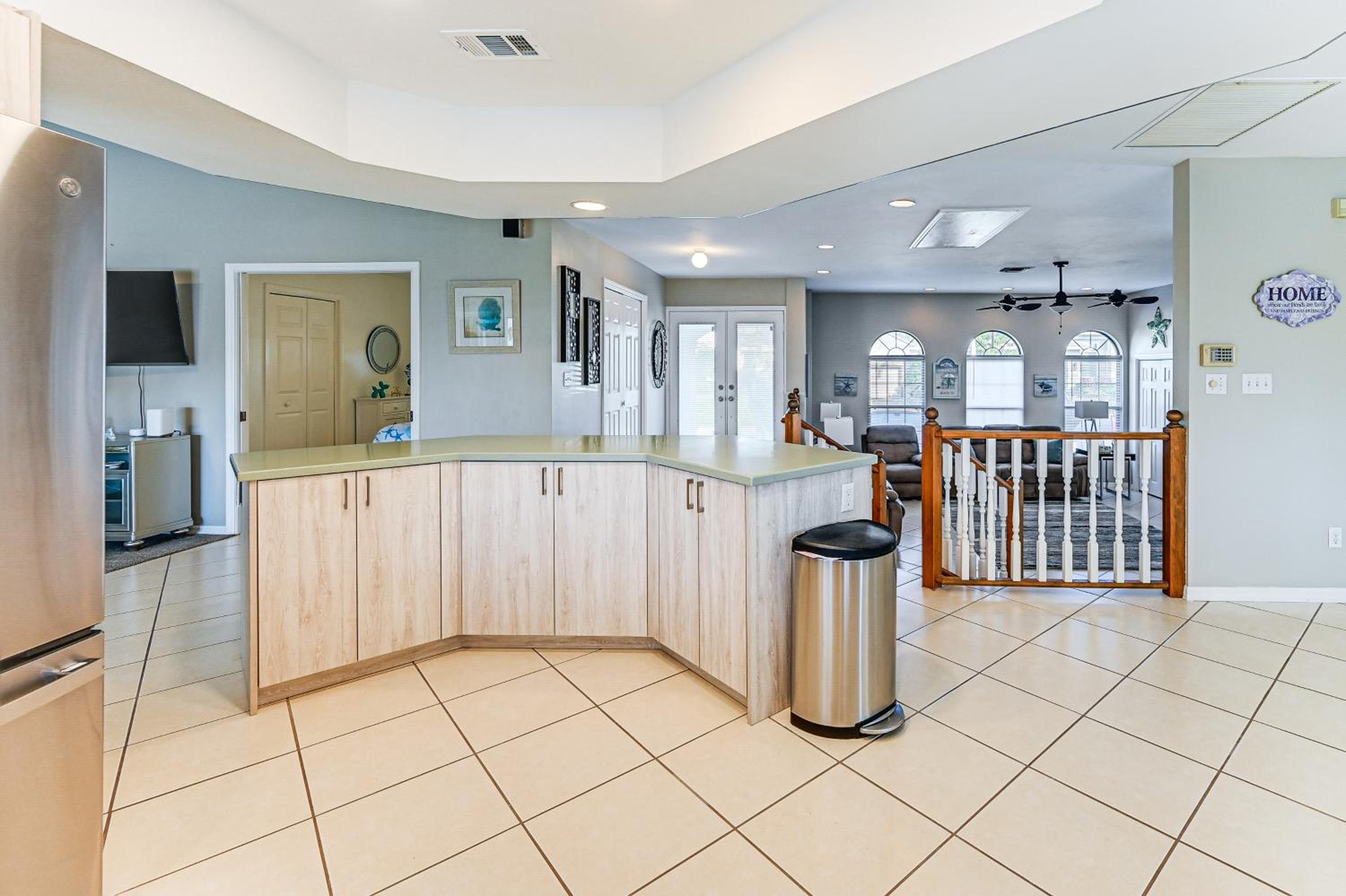 2 Mi to Public Beach Marco Island Home with Dock