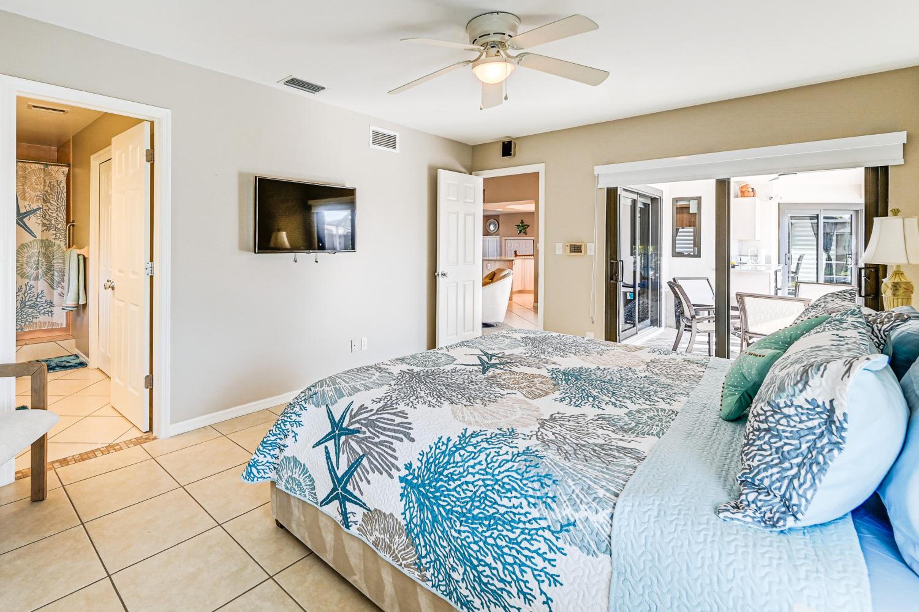 2 Mi to Public Beach Marco Island Home with Dock