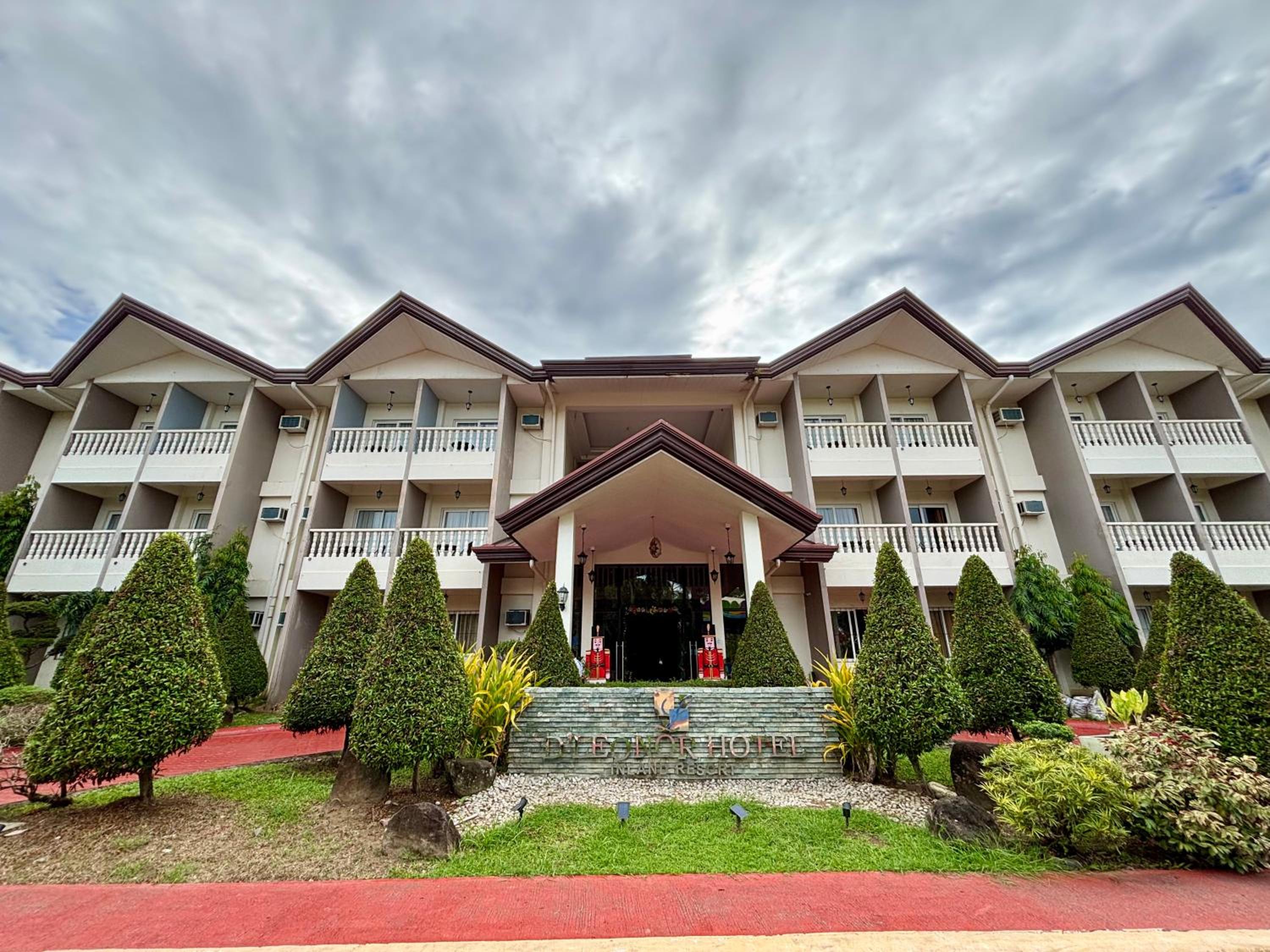 D' Leonor Inland Resort and Adventure Park