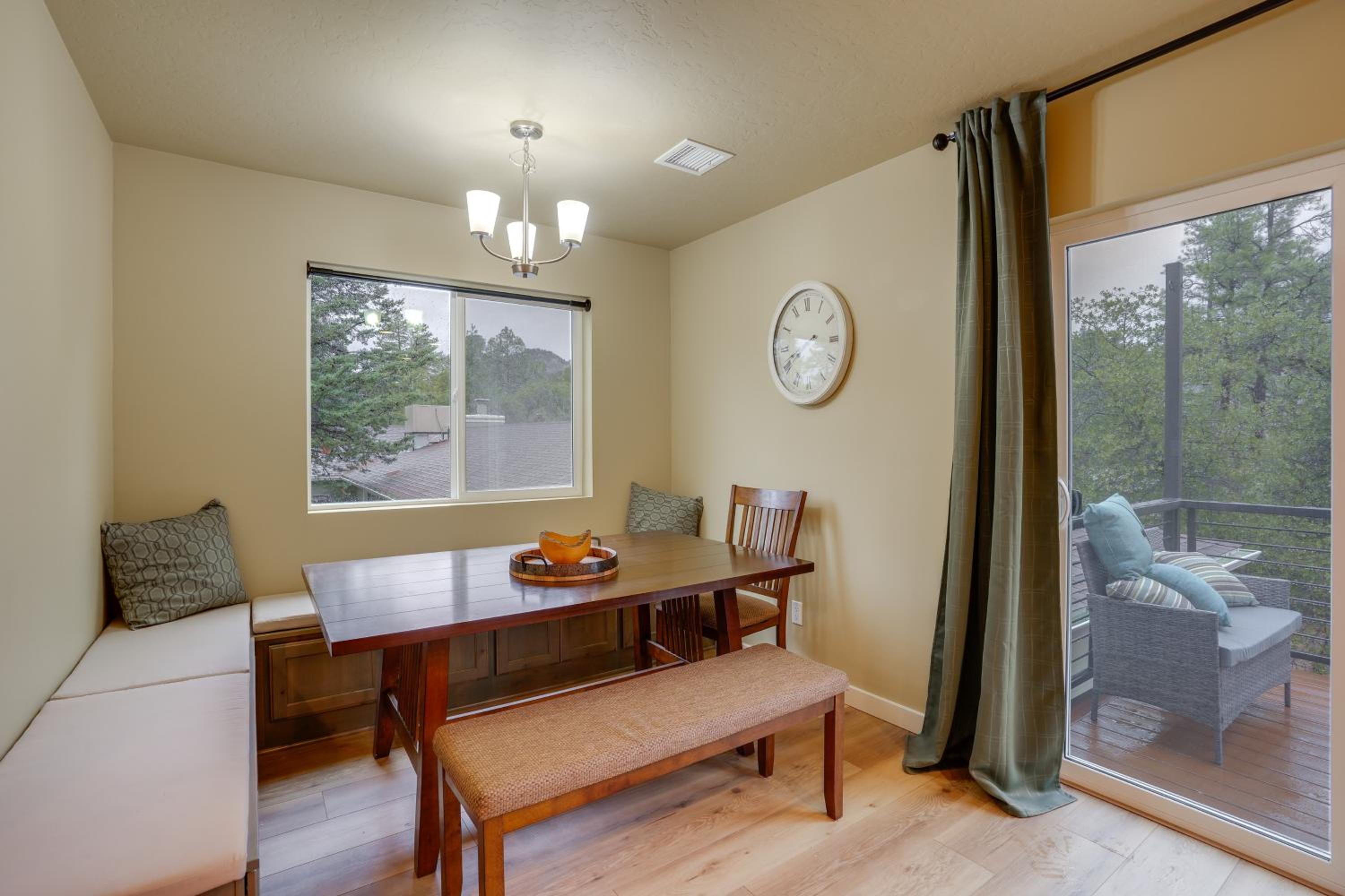 Cozy Woodland Retreat in the Pines, Near Prescott!