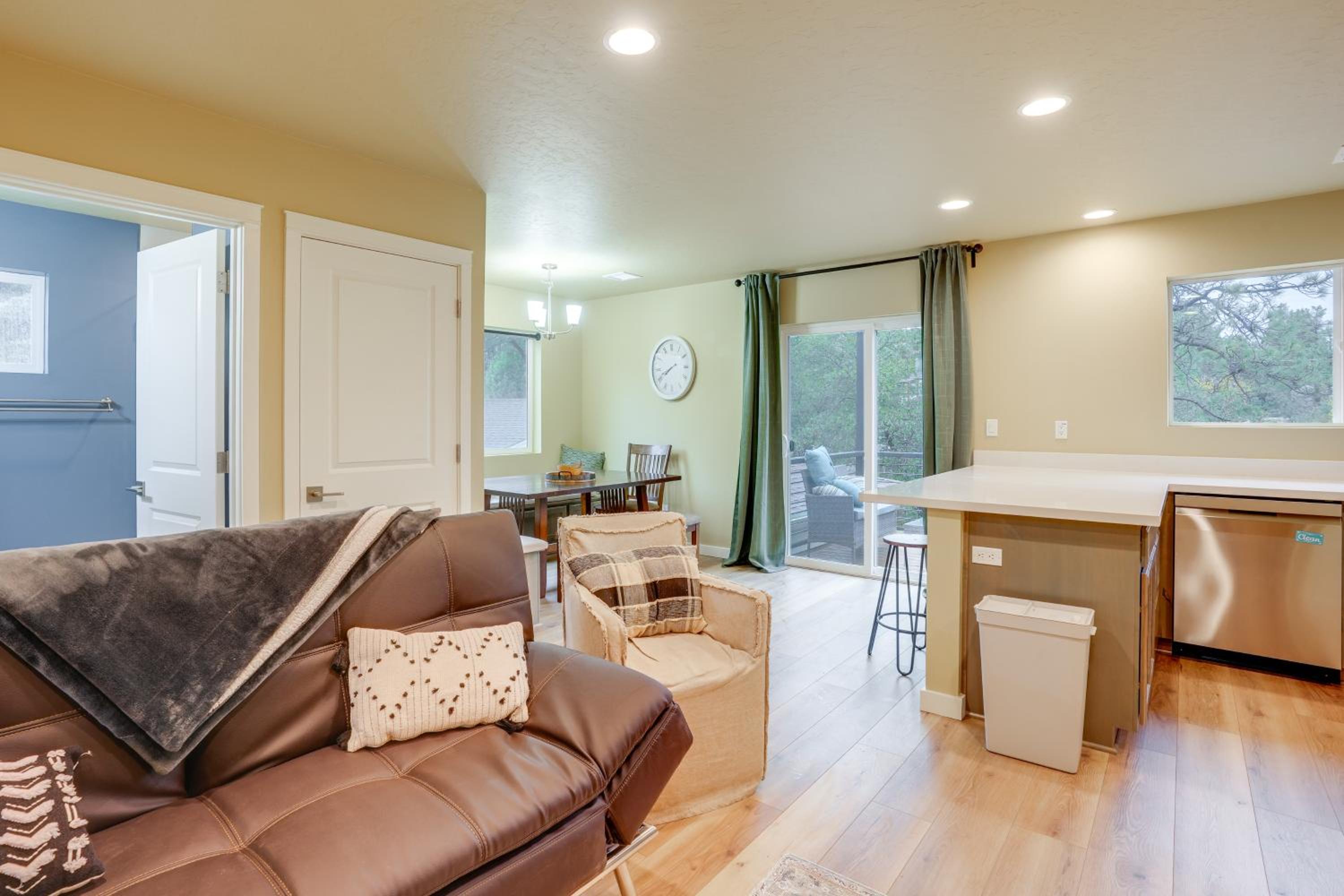 Cozy Woodland Retreat in the Pines, Near Prescott!