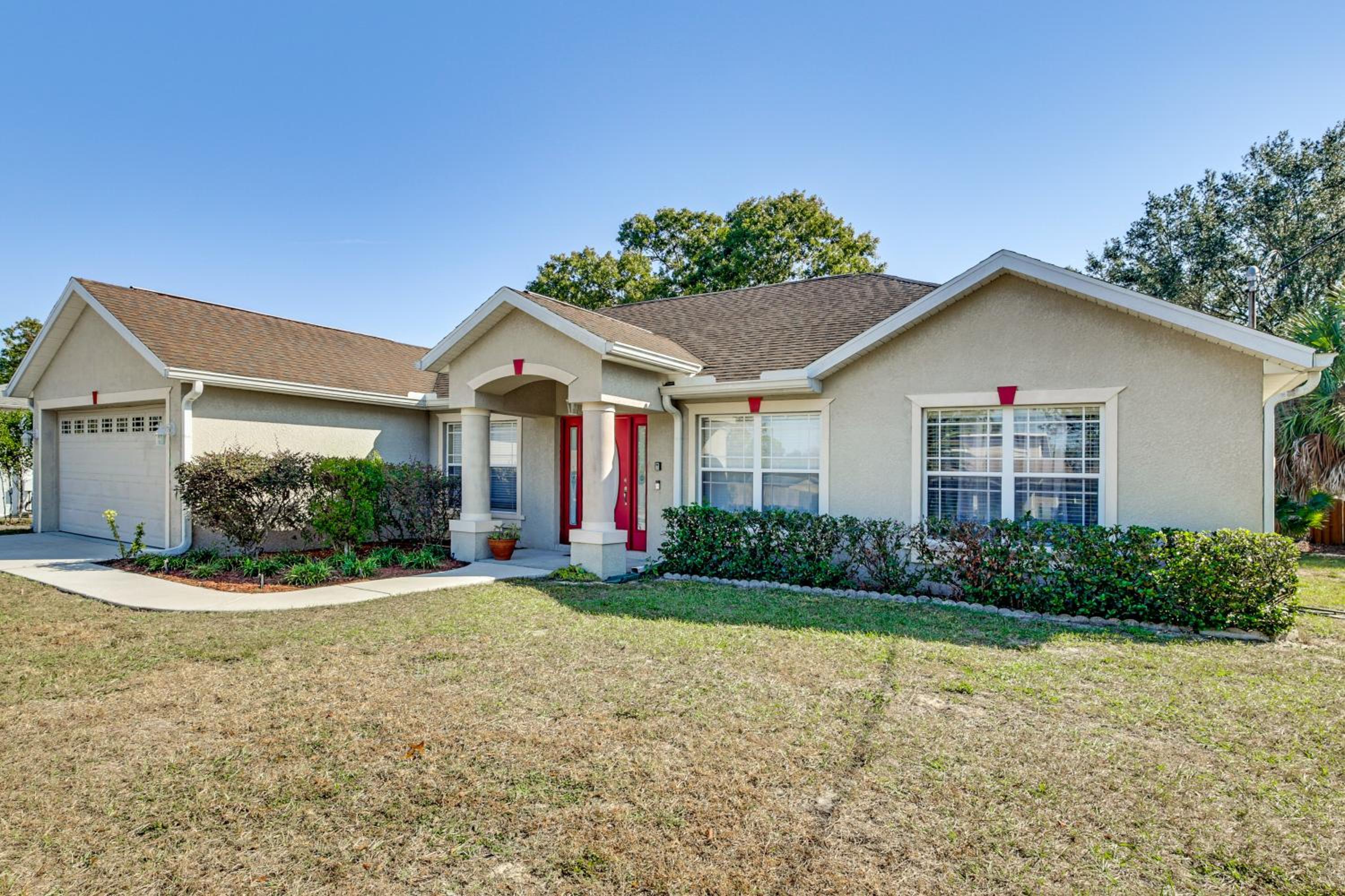 4 Mi to Weeki Wachee Springs! Fun-Filled Home