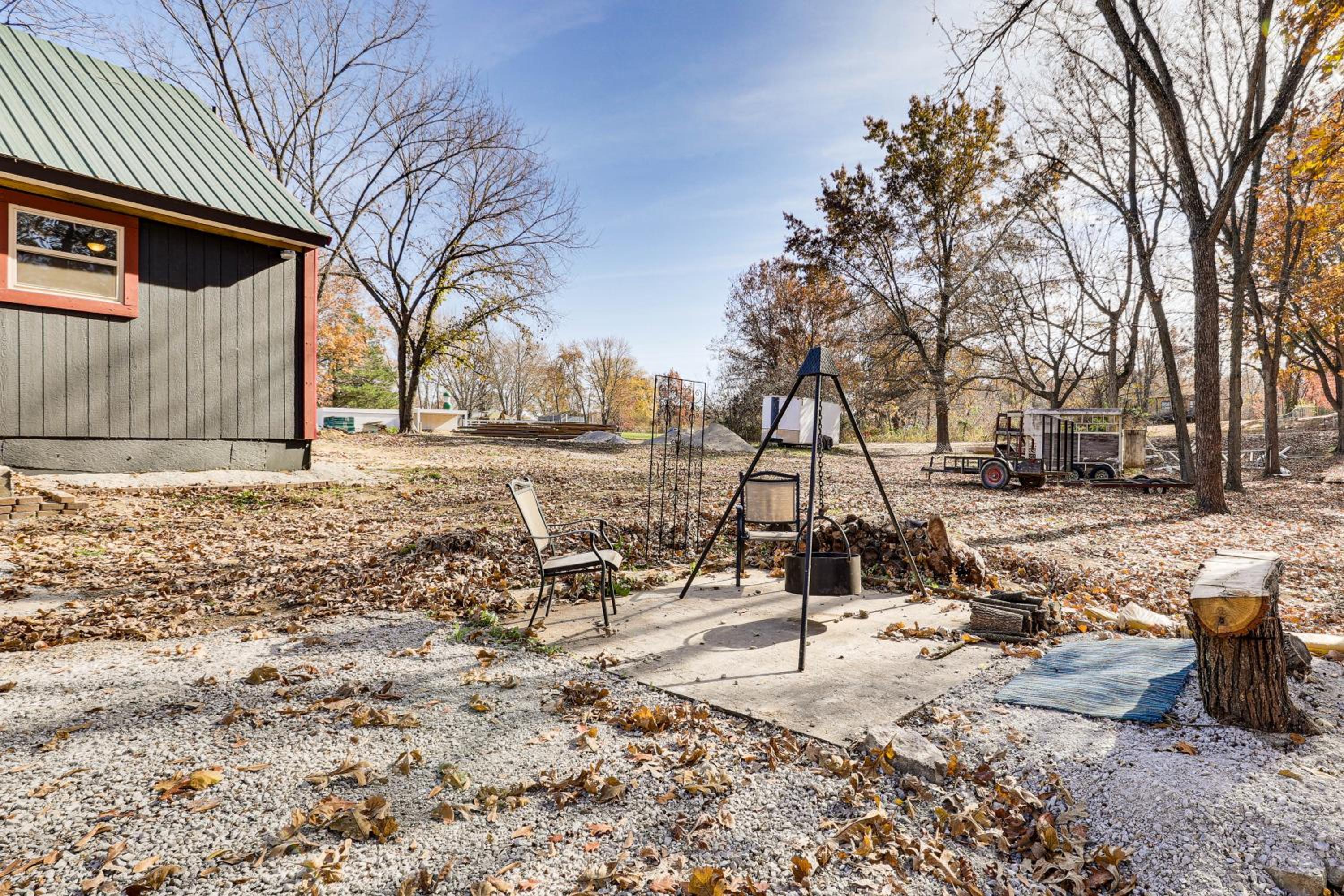 5 Mi to Old Odessa Cabin with Deck and Rural Views