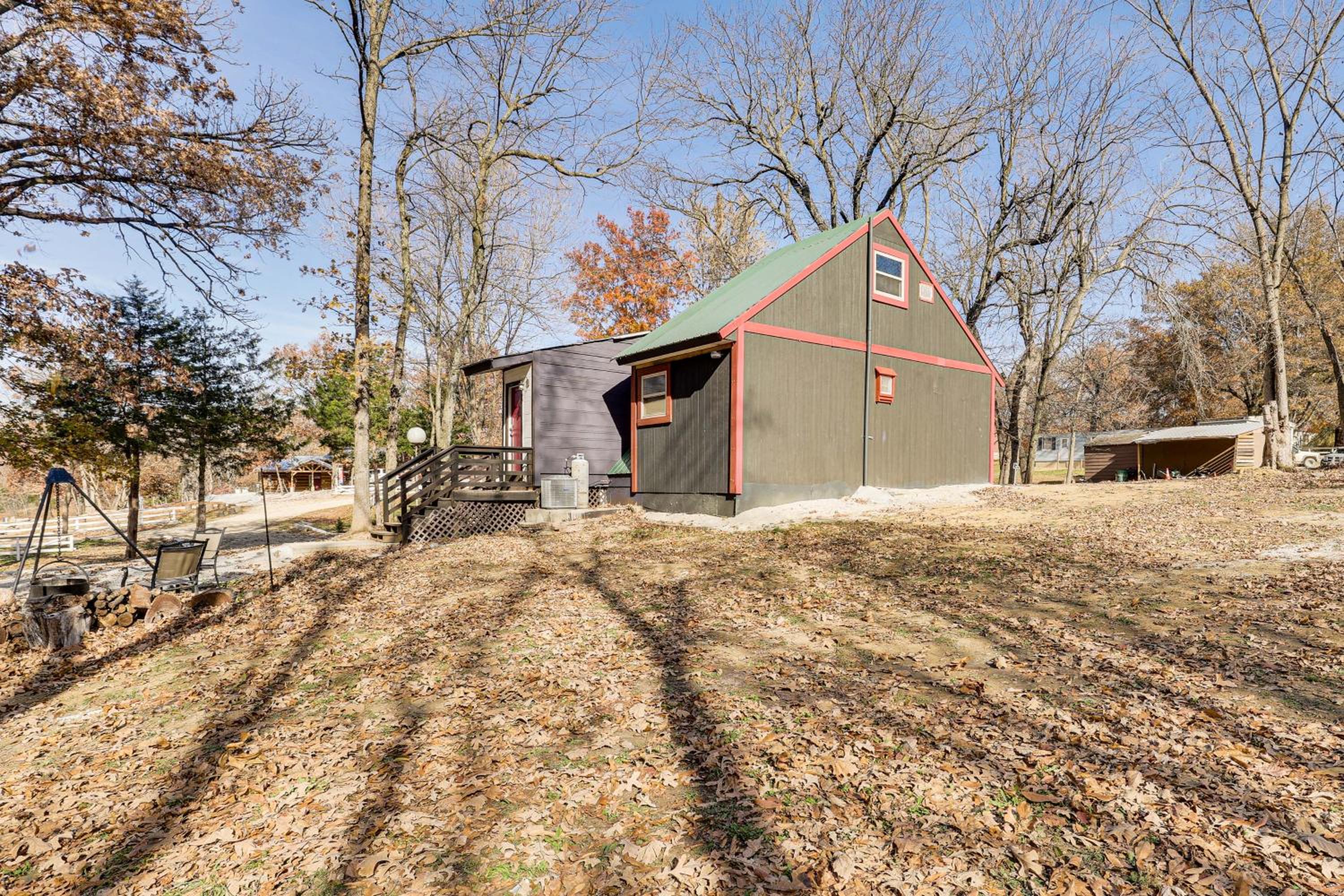 5 Mi to Old Odessa Cabin with Deck and Rural Views
