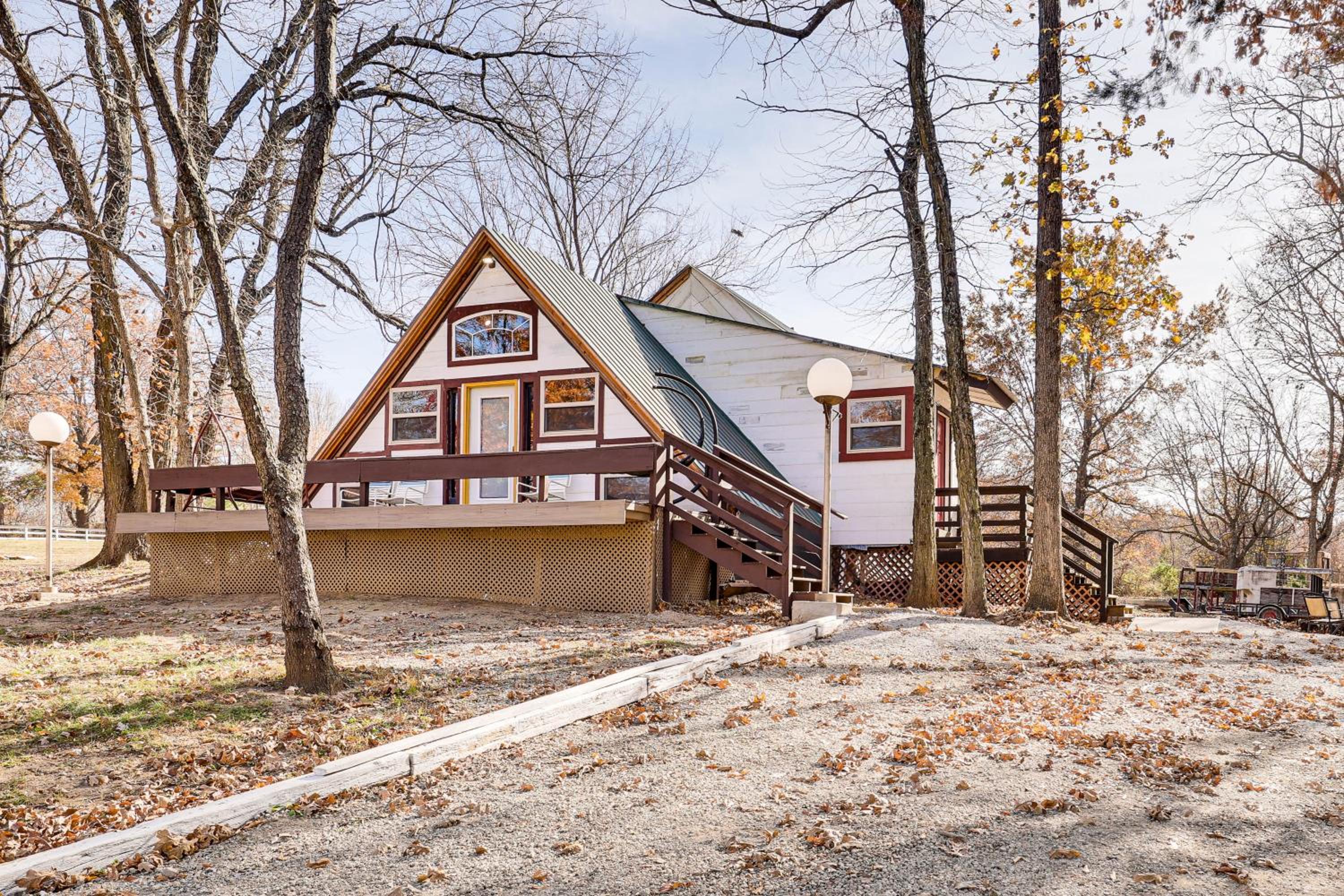 5 Mi to Old Odessa Cabin with Deck and Rural Views