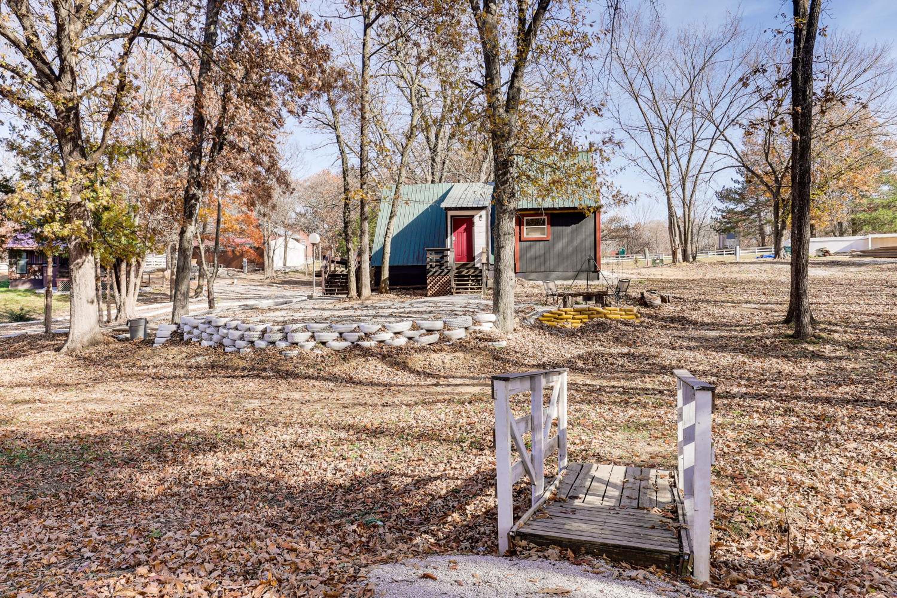 5 Mi to Old Odessa Cabin with Deck and Rural Views