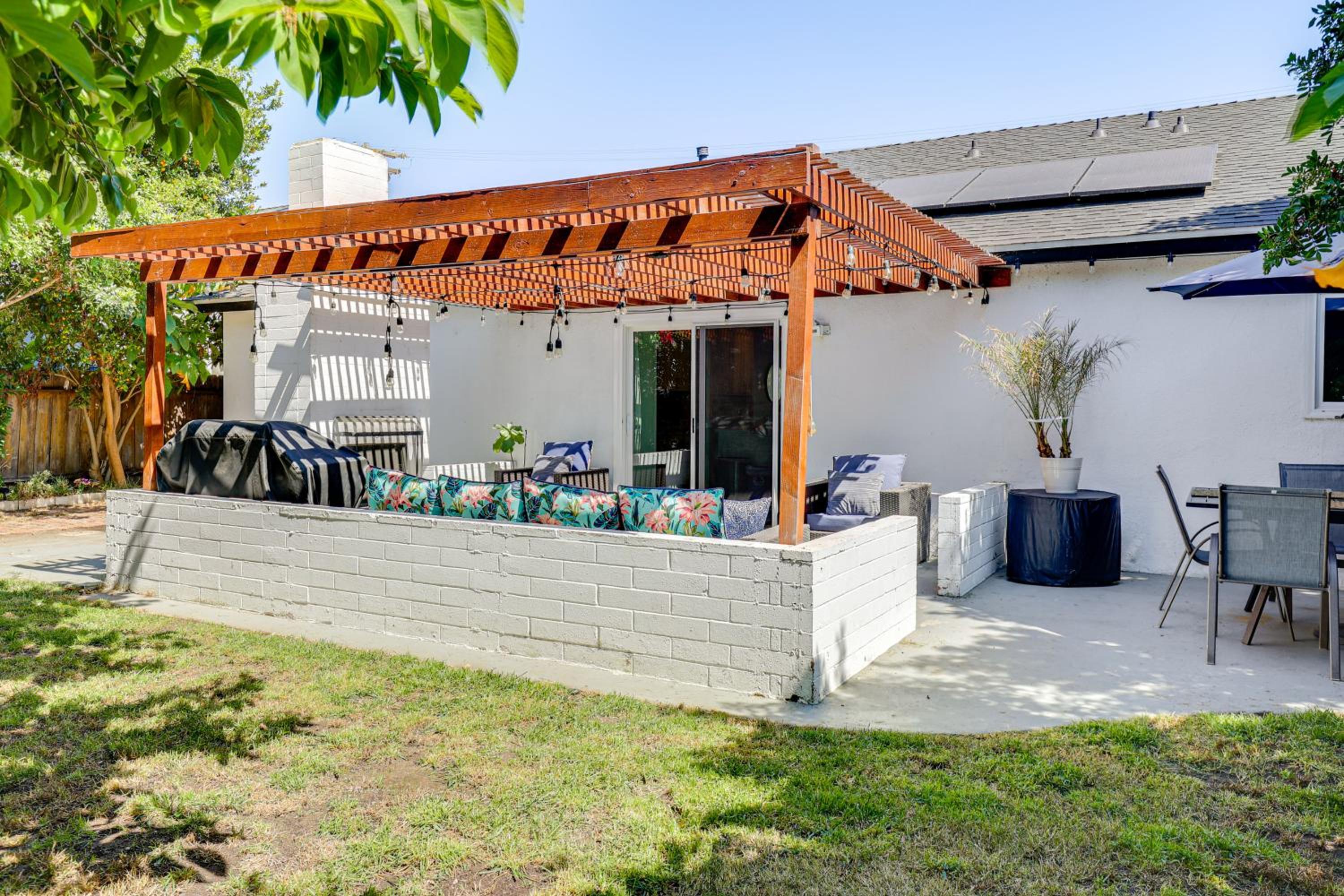 4 Mi to Dtwn Oceanside and Beach Home with Yard!