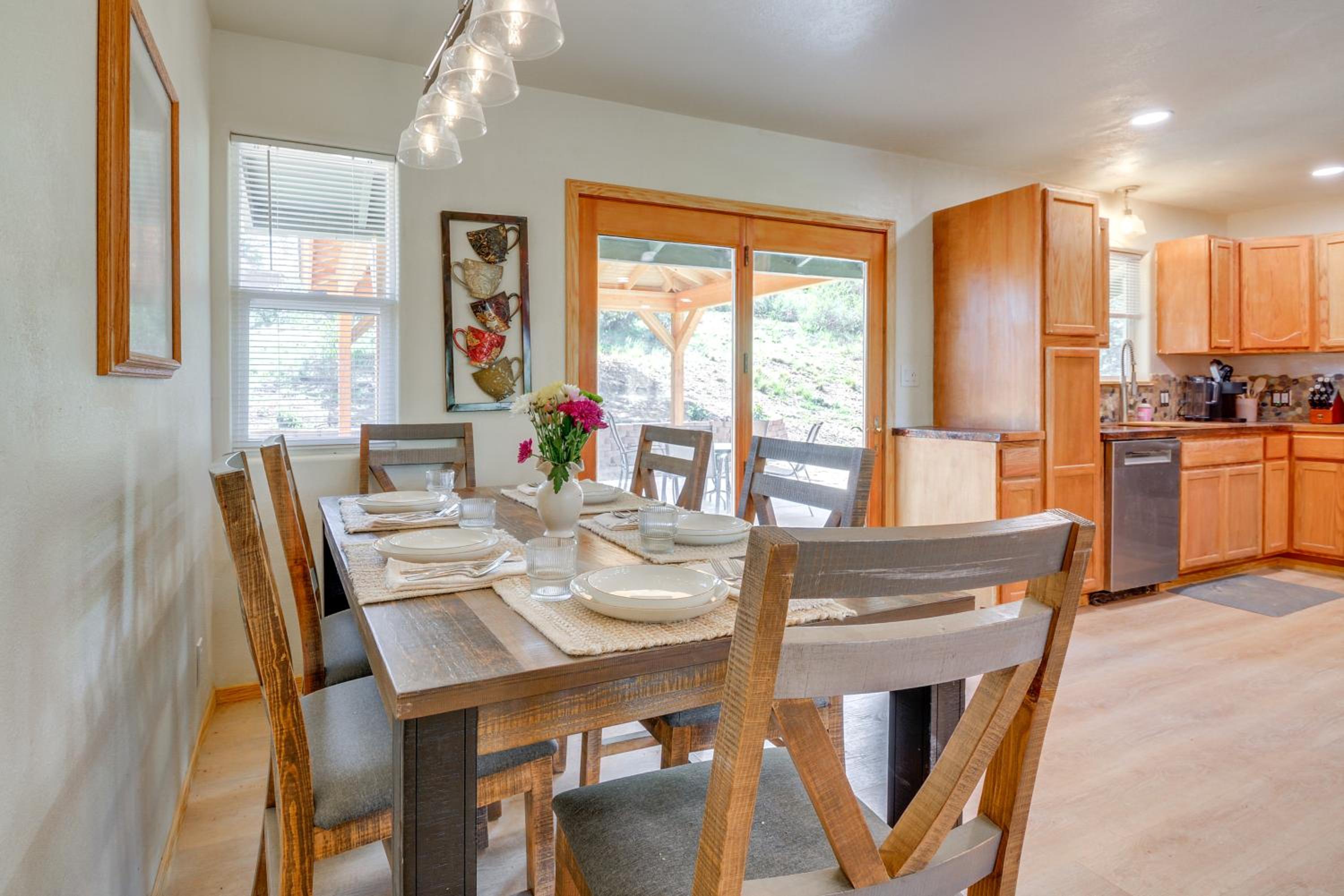 Dog Friendly! Peaceful Wooded Retreat in Prescott