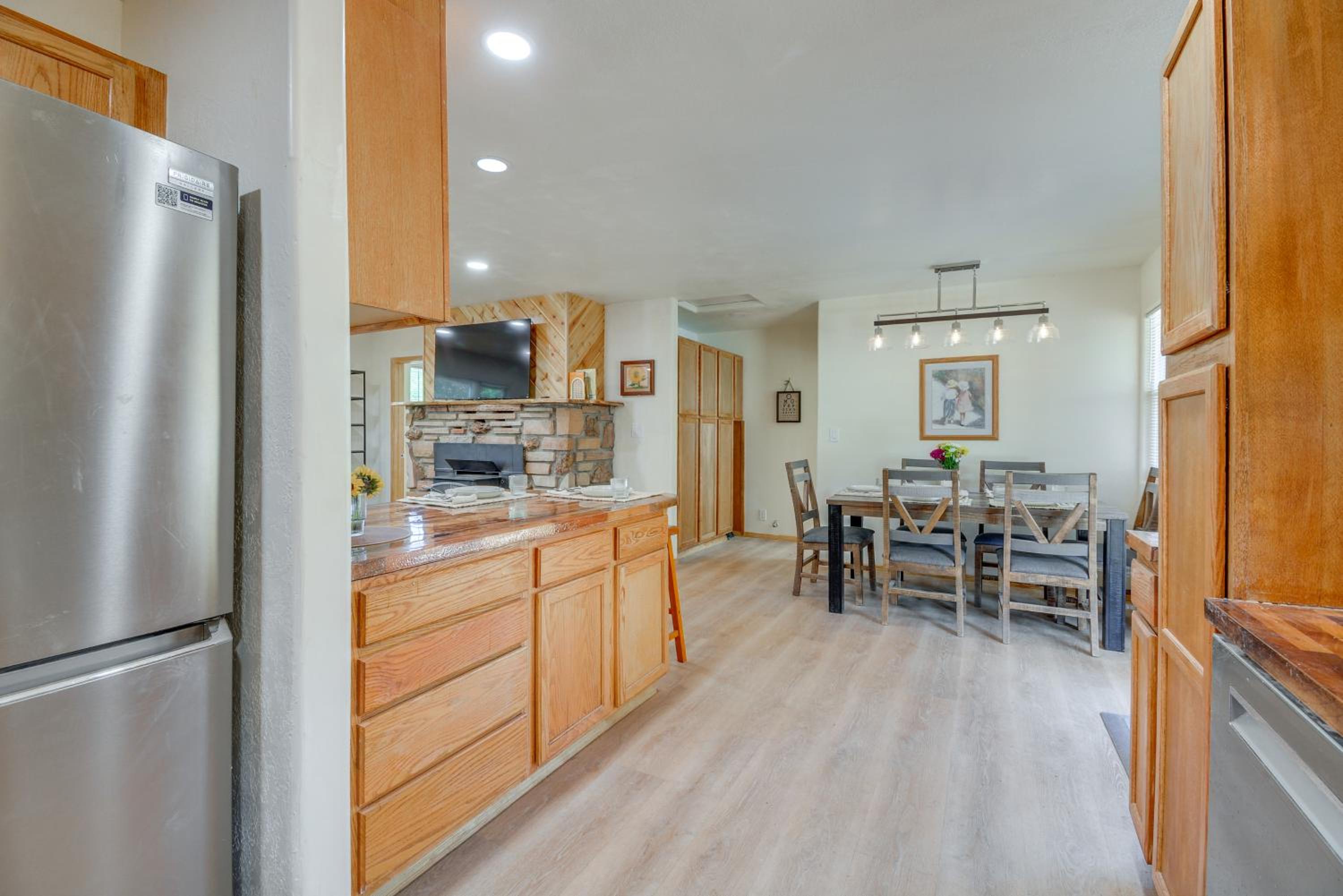 Dog Friendly! Peaceful Wooded Retreat in Prescott