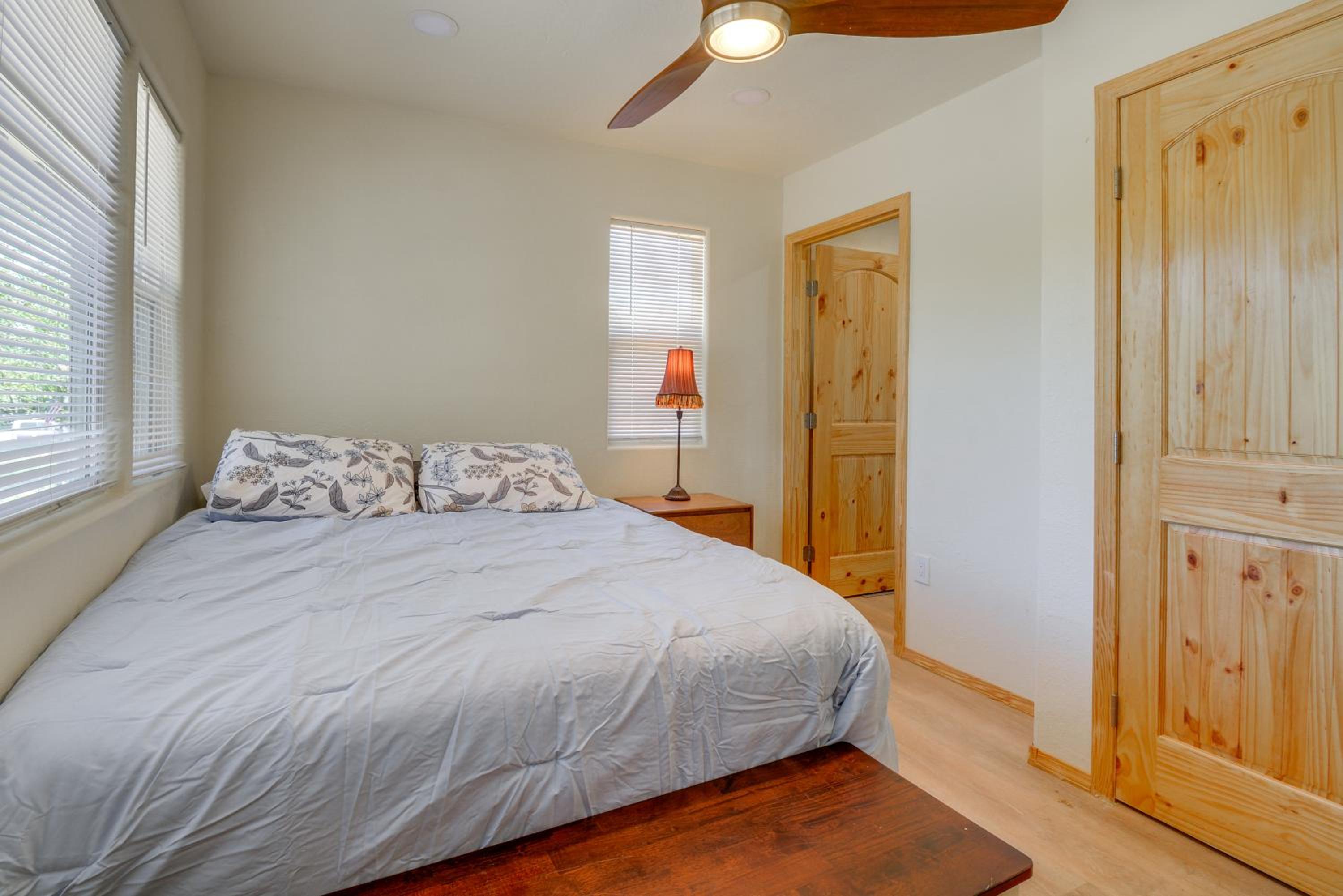 Dog Friendly! Peaceful Wooded Retreat in Prescott