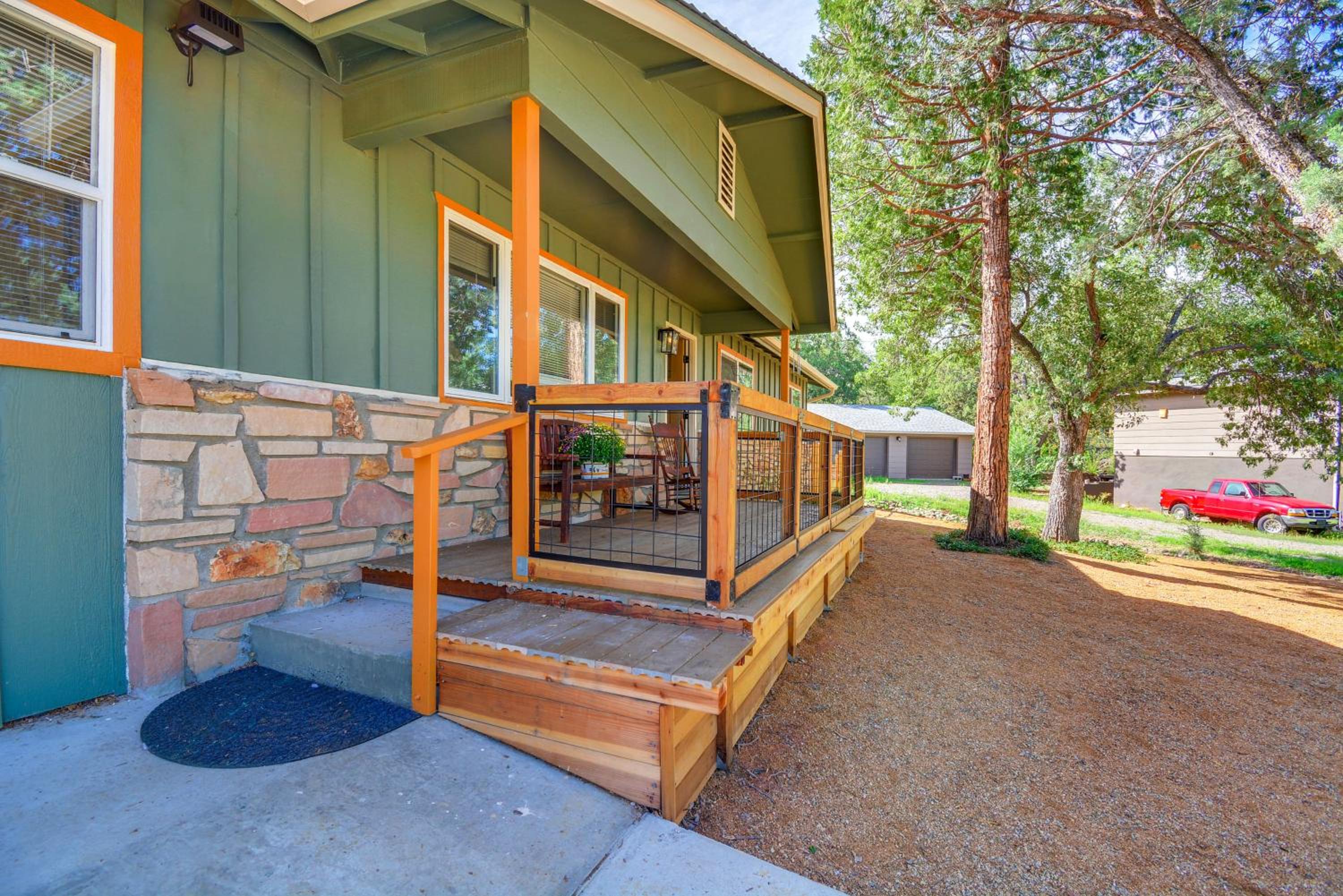 Dog Friendly! Peaceful Wooded Retreat in Prescott