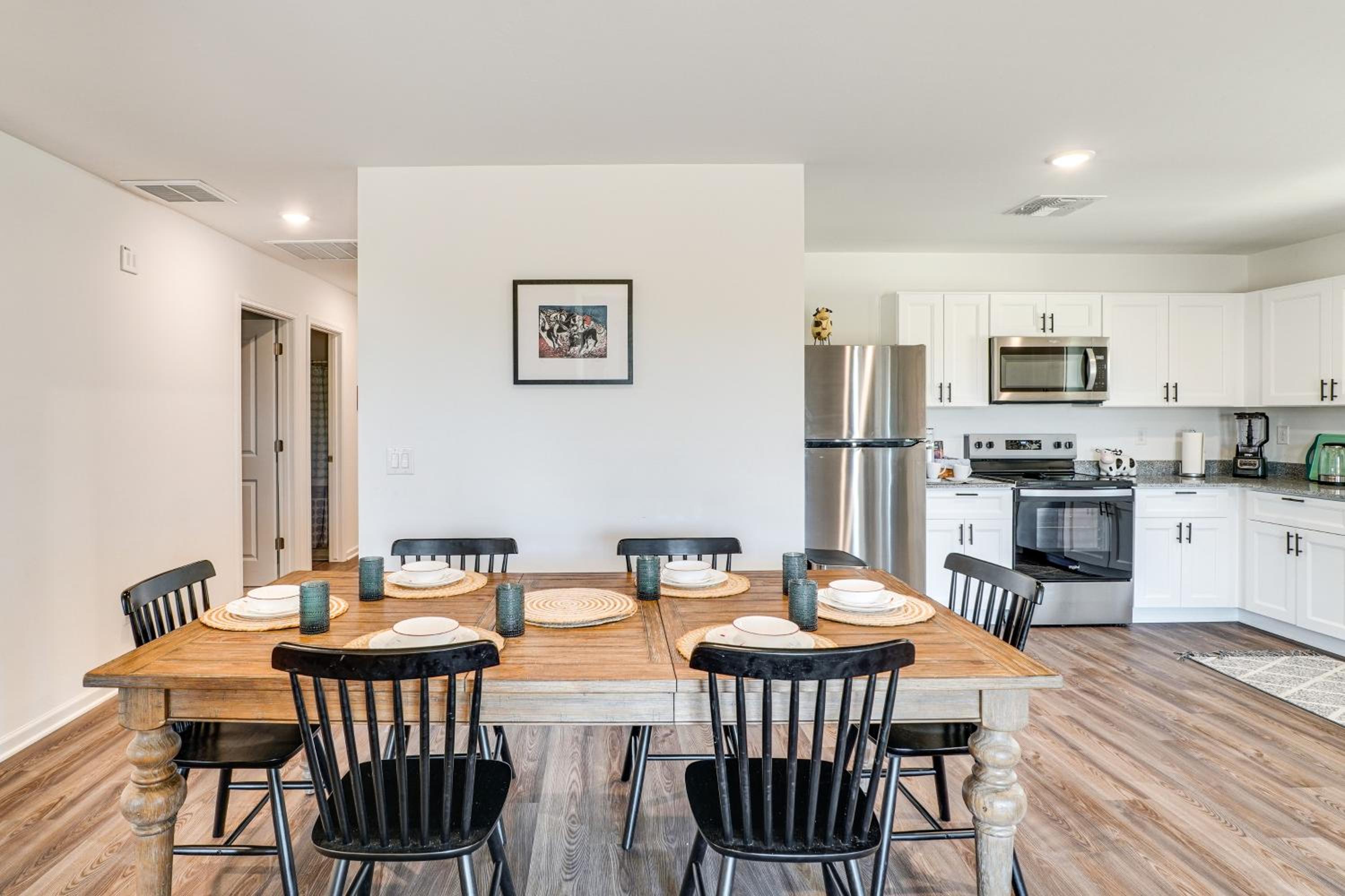 6 Mi to State Park Newly Built Home in Benson!