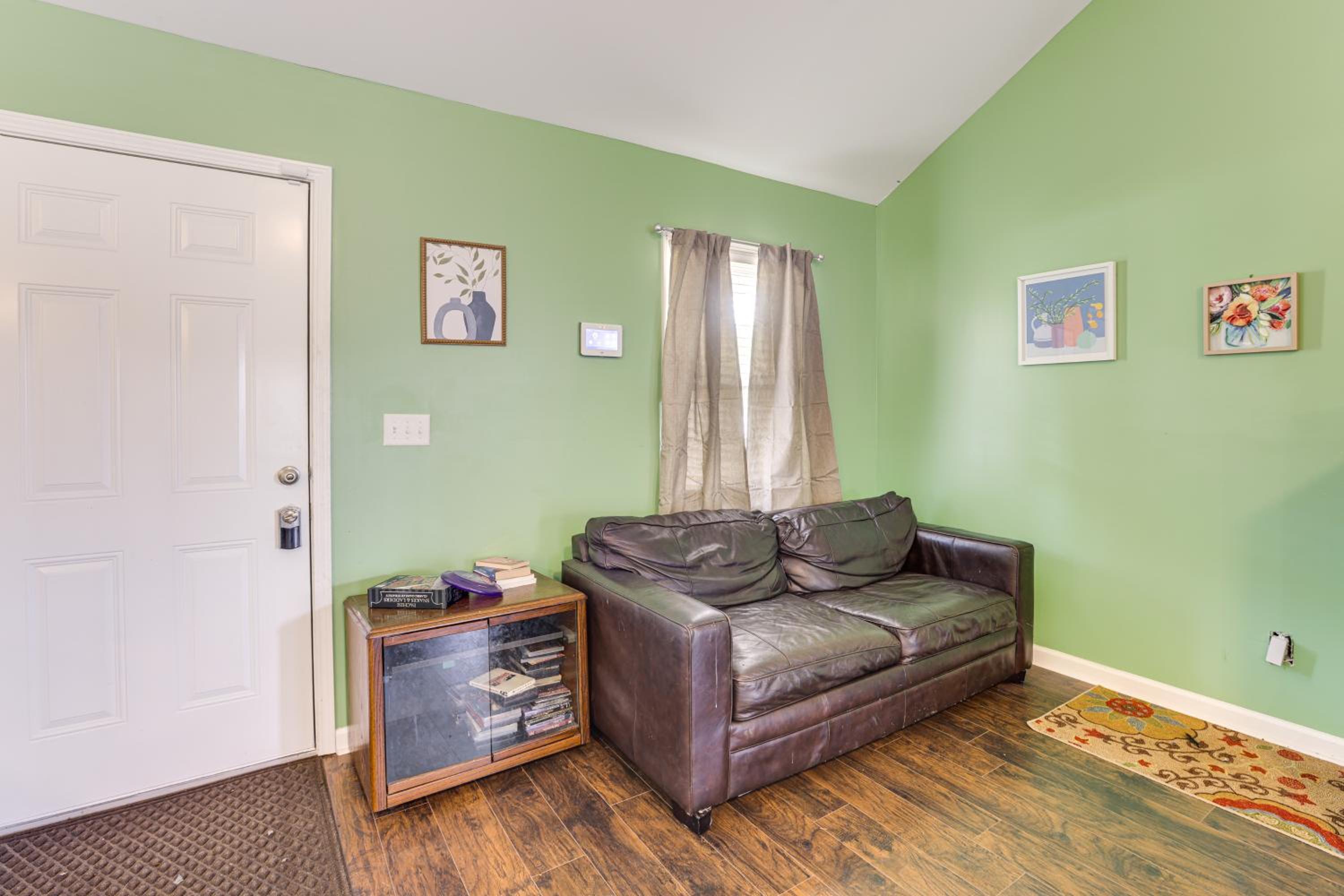 Pets Welcome! Spacious Boligee Home with Yard