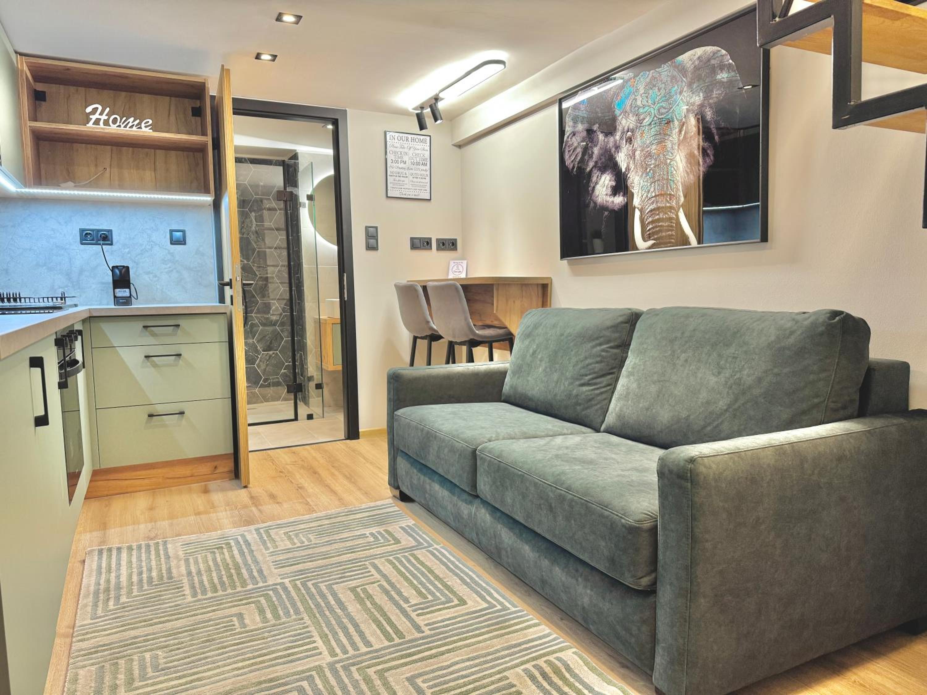 Central Boutique Studio