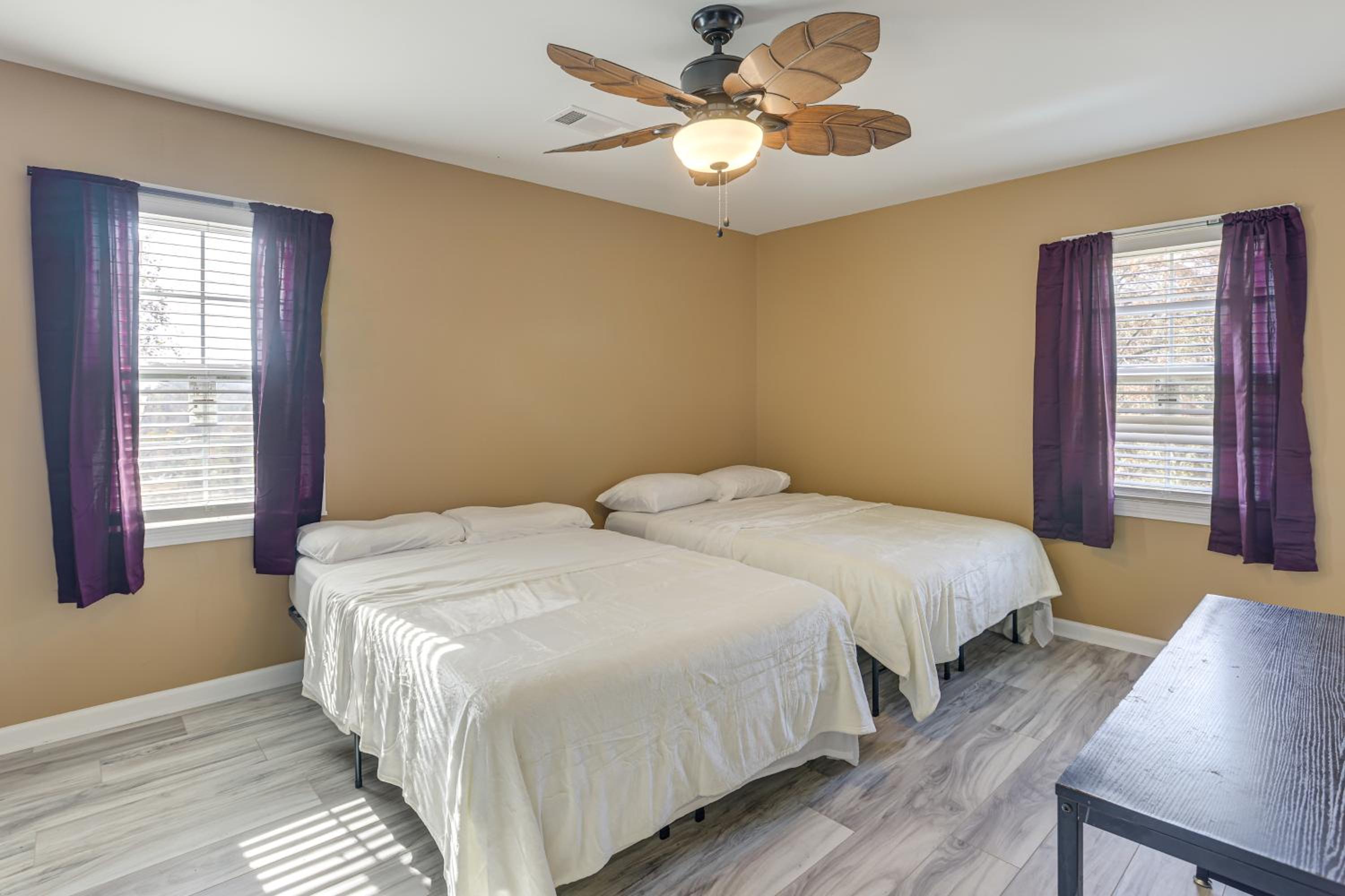 Pets Welcome! Spacious Boligee Home with Yard