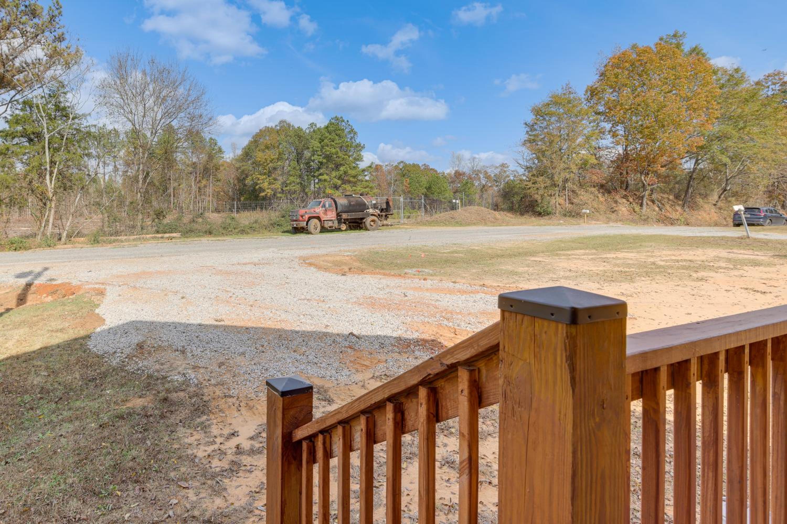 Pets Welcome! Spacious Boligee Home with Yard