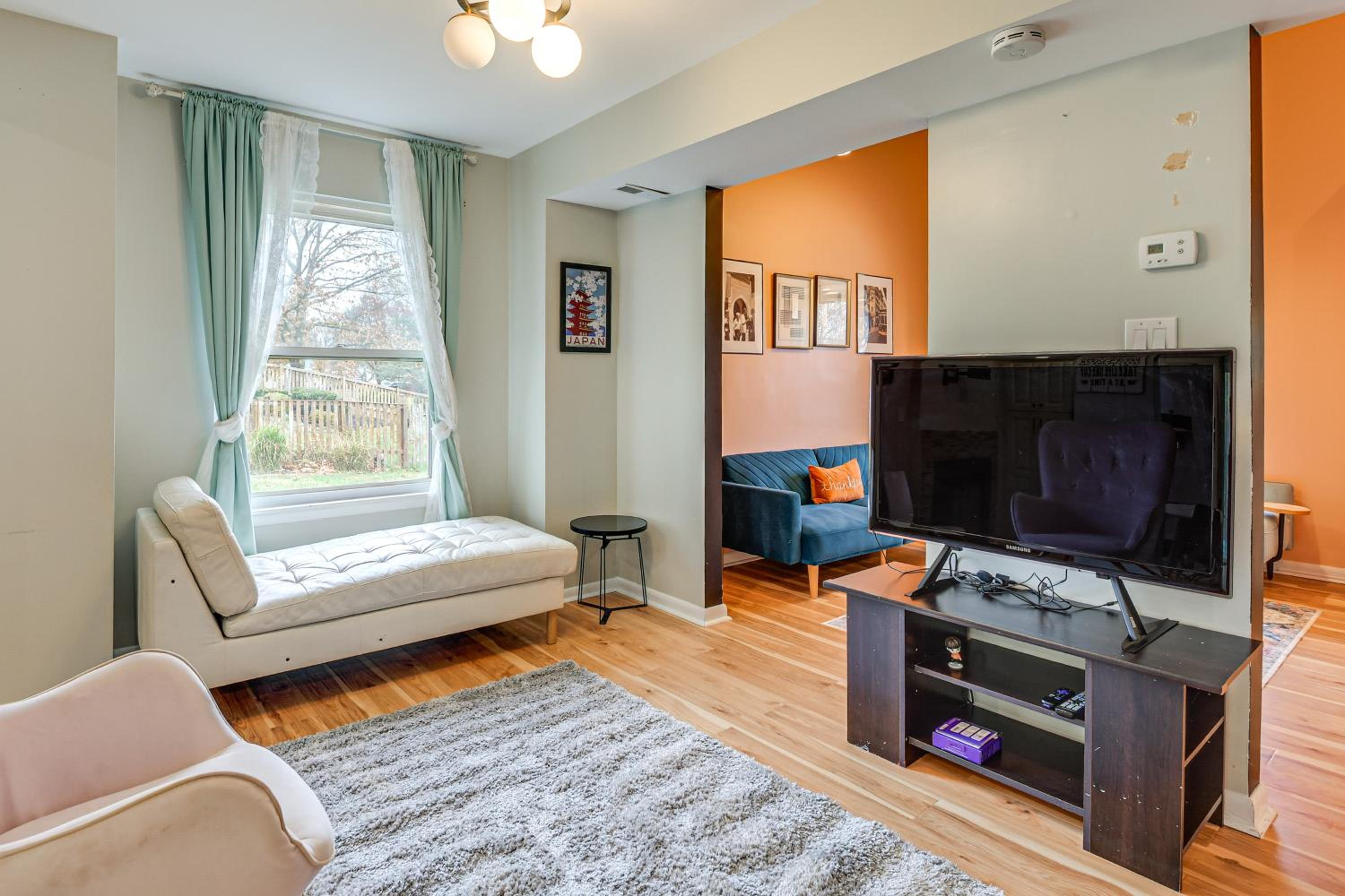 2 Mi to Lake Elkhorn Park Family Gem with Deck!