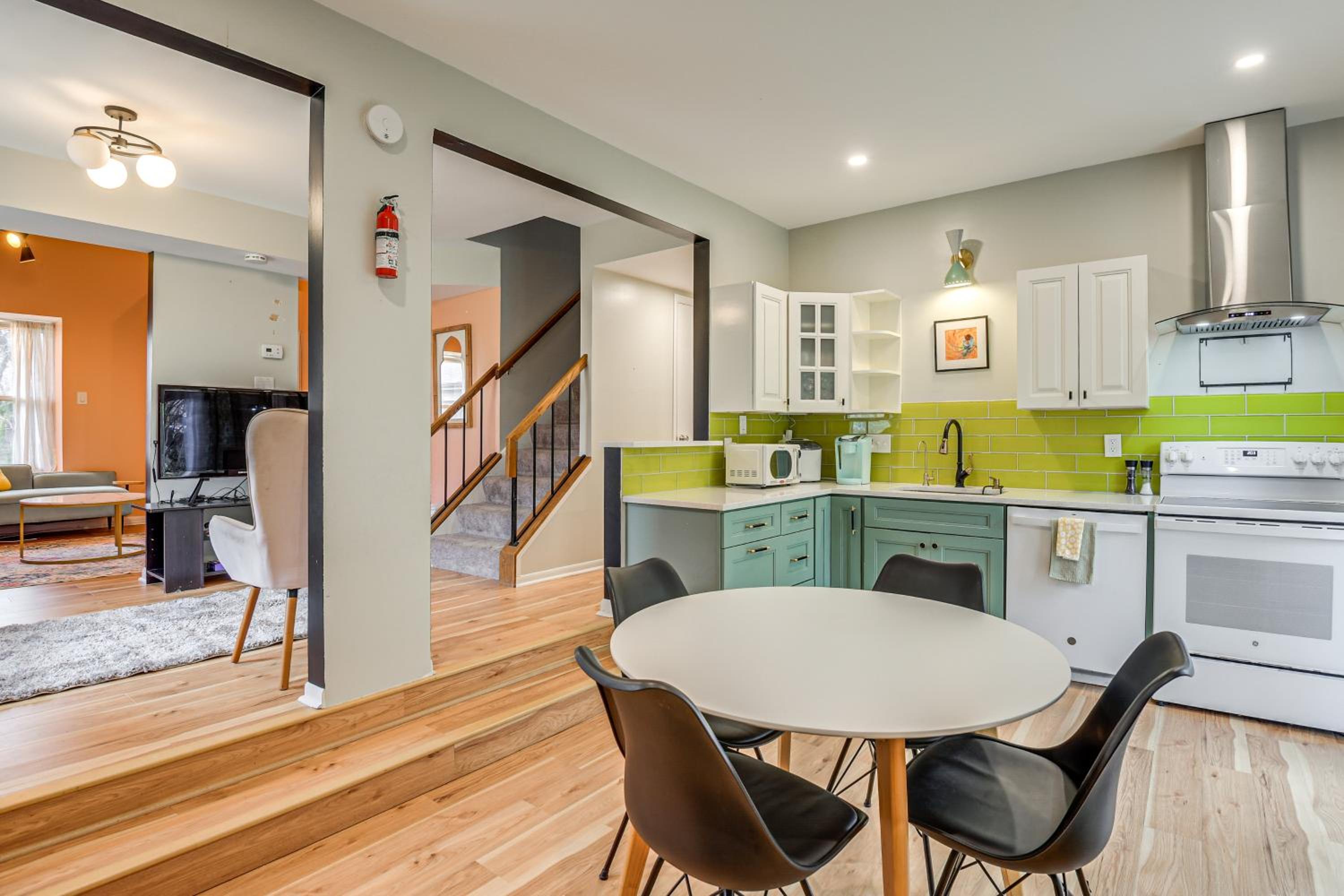 2 Mi to Lake Elkhorn Park Family Gem with Deck!