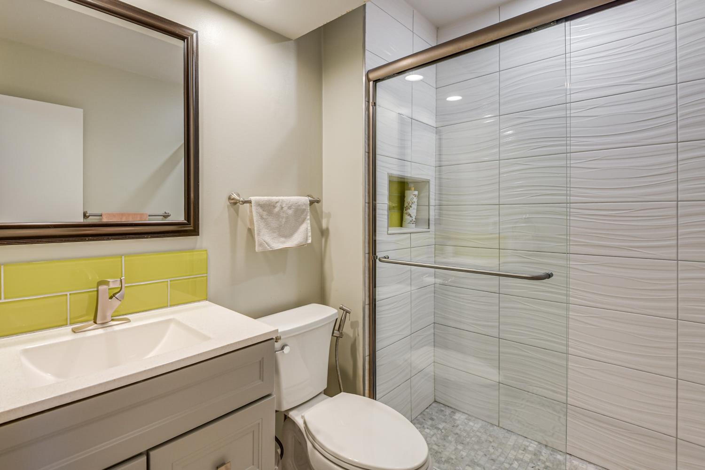 2 Mi to Lake Elkhorn Park Family Gem with Deck!