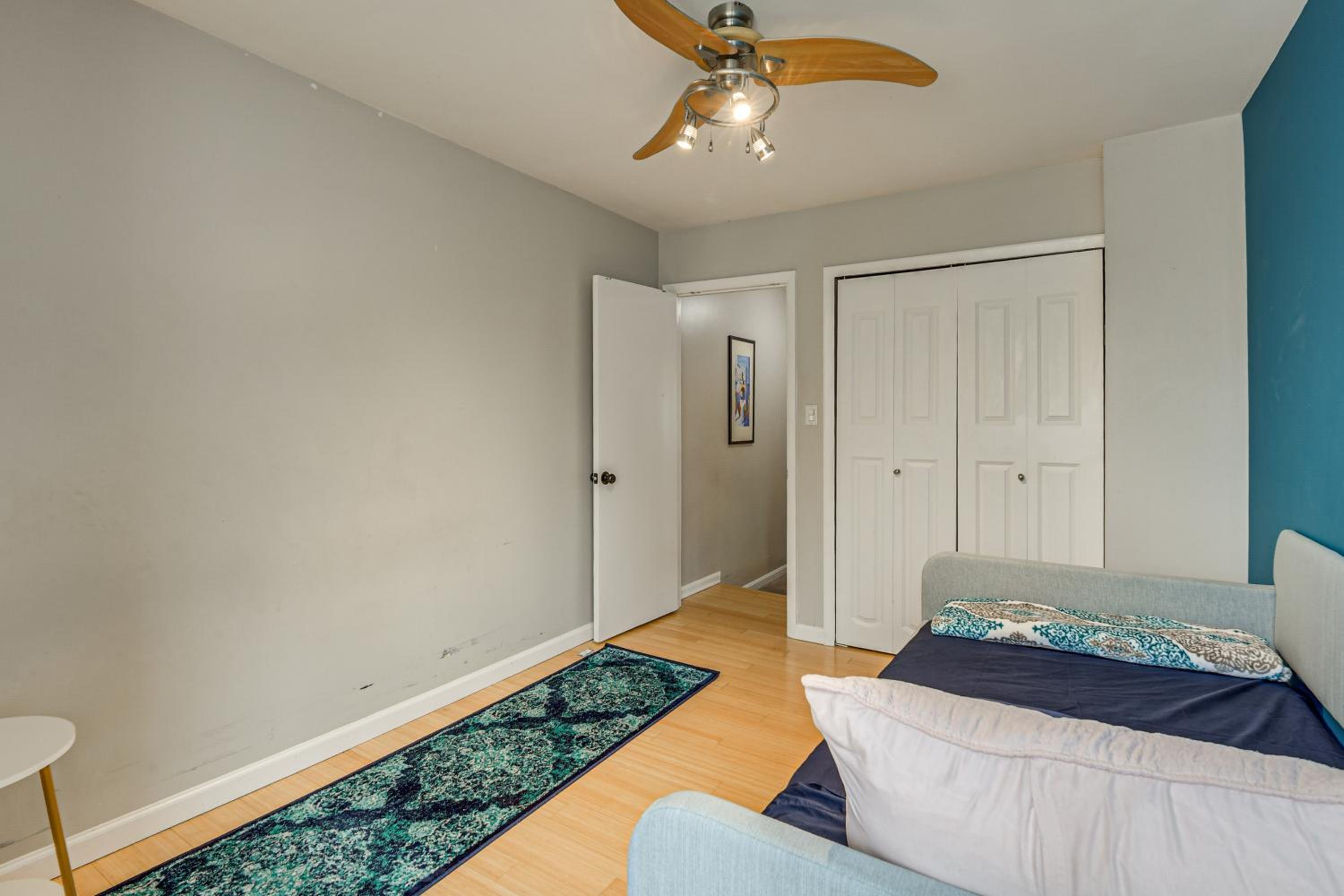 2 Mi to Lake Elkhorn Park Family Gem with Deck!
