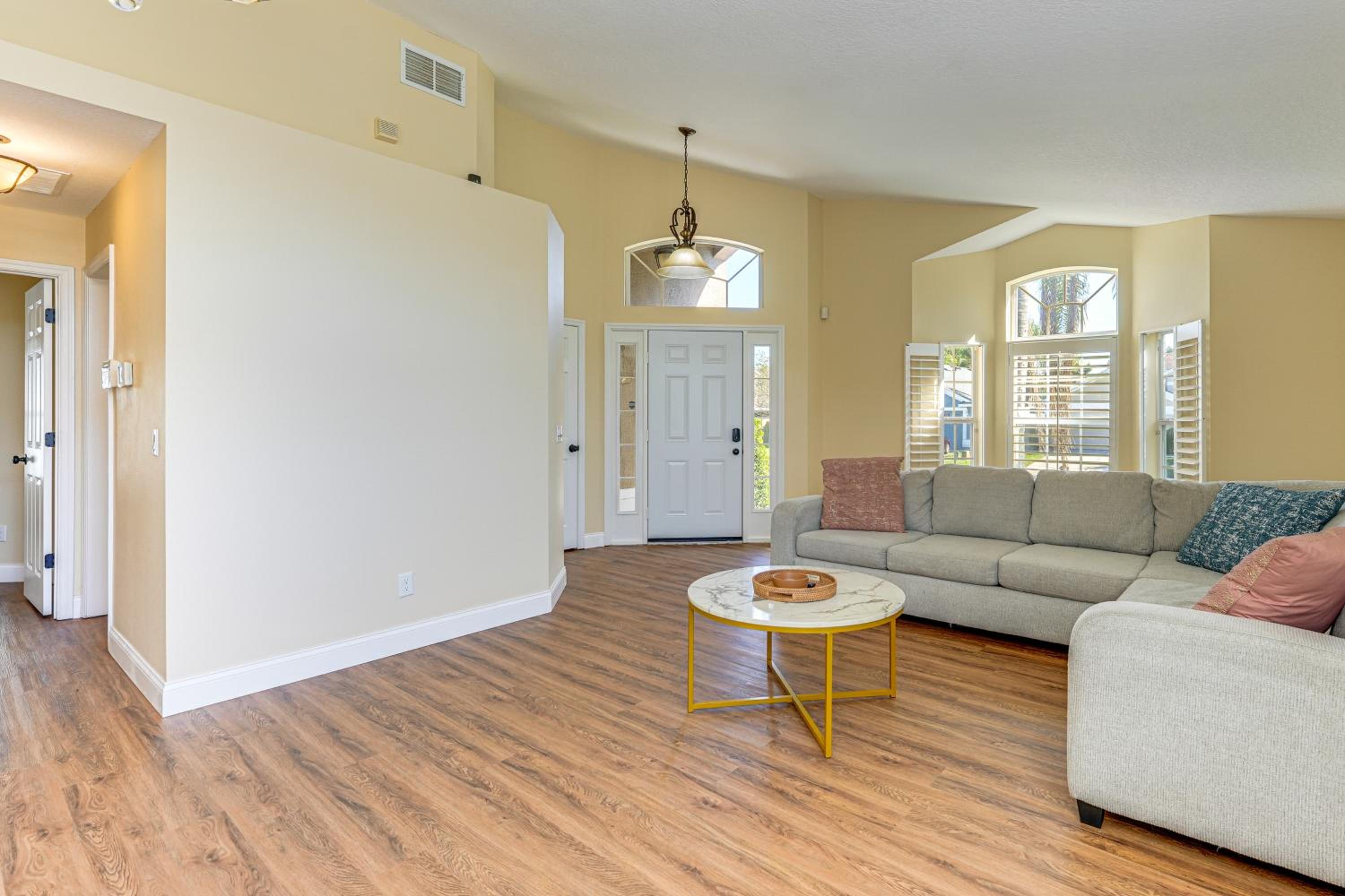 Apopka Family Home with Yard, 13 Mi to Dtwn Orlando