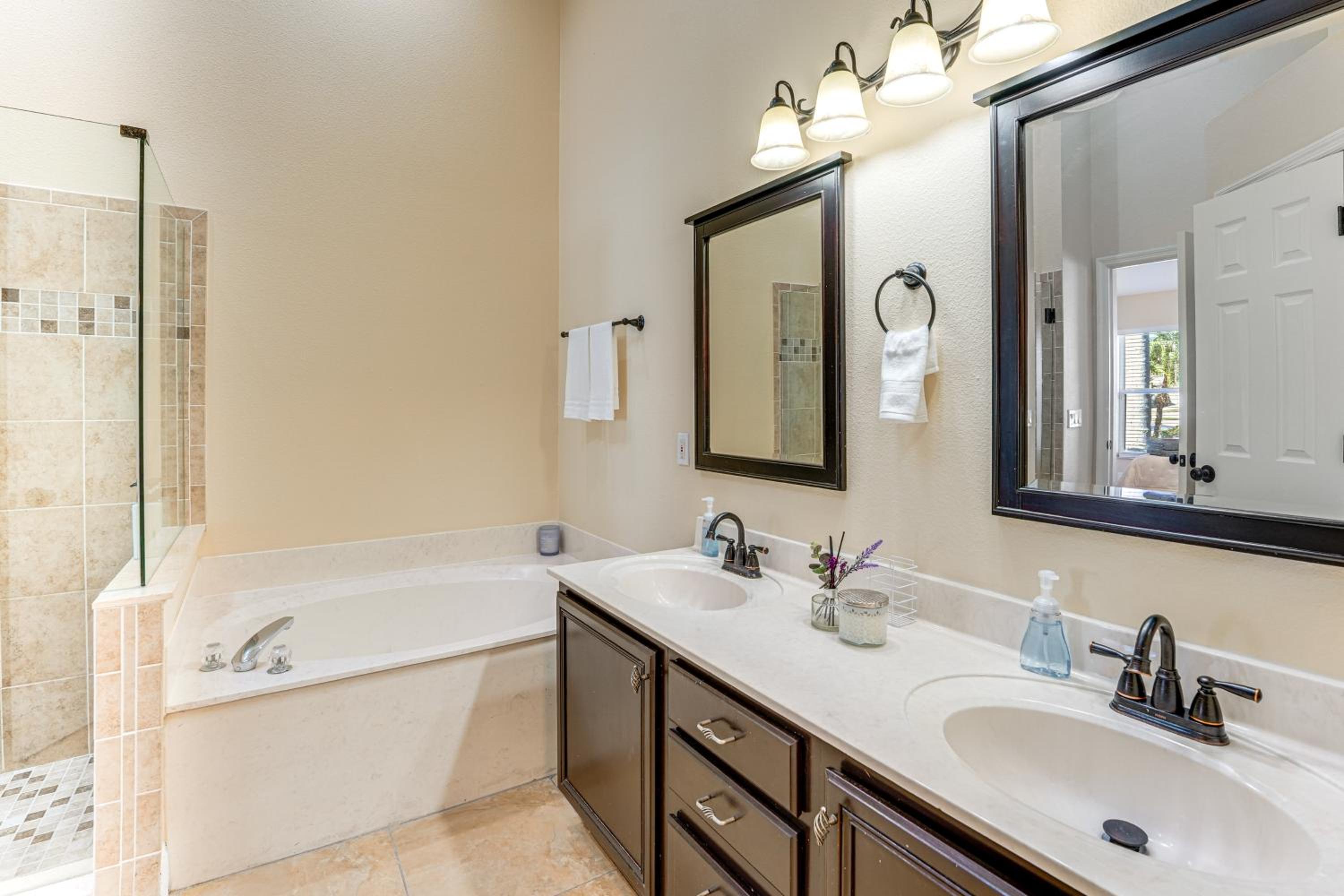 Apopka Family Home with Yard, 13 Mi to Dtwn Orlando