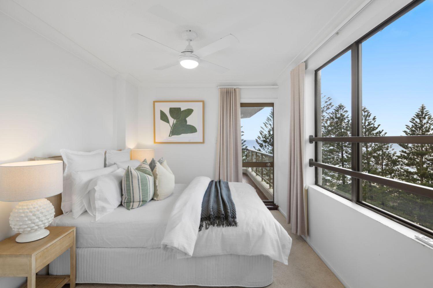Absolute Burleigh Beachfront - Stylish 2BR Oceanview Stay