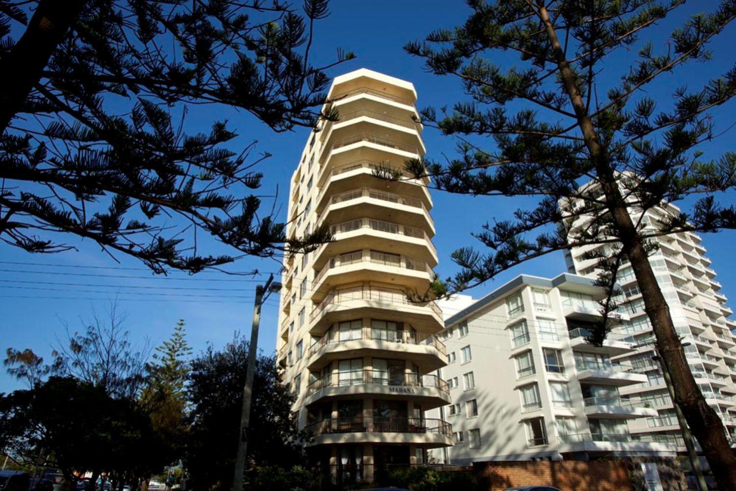 Absolute Burleigh Beachfront - Stylish 2BR Oceanview Stay