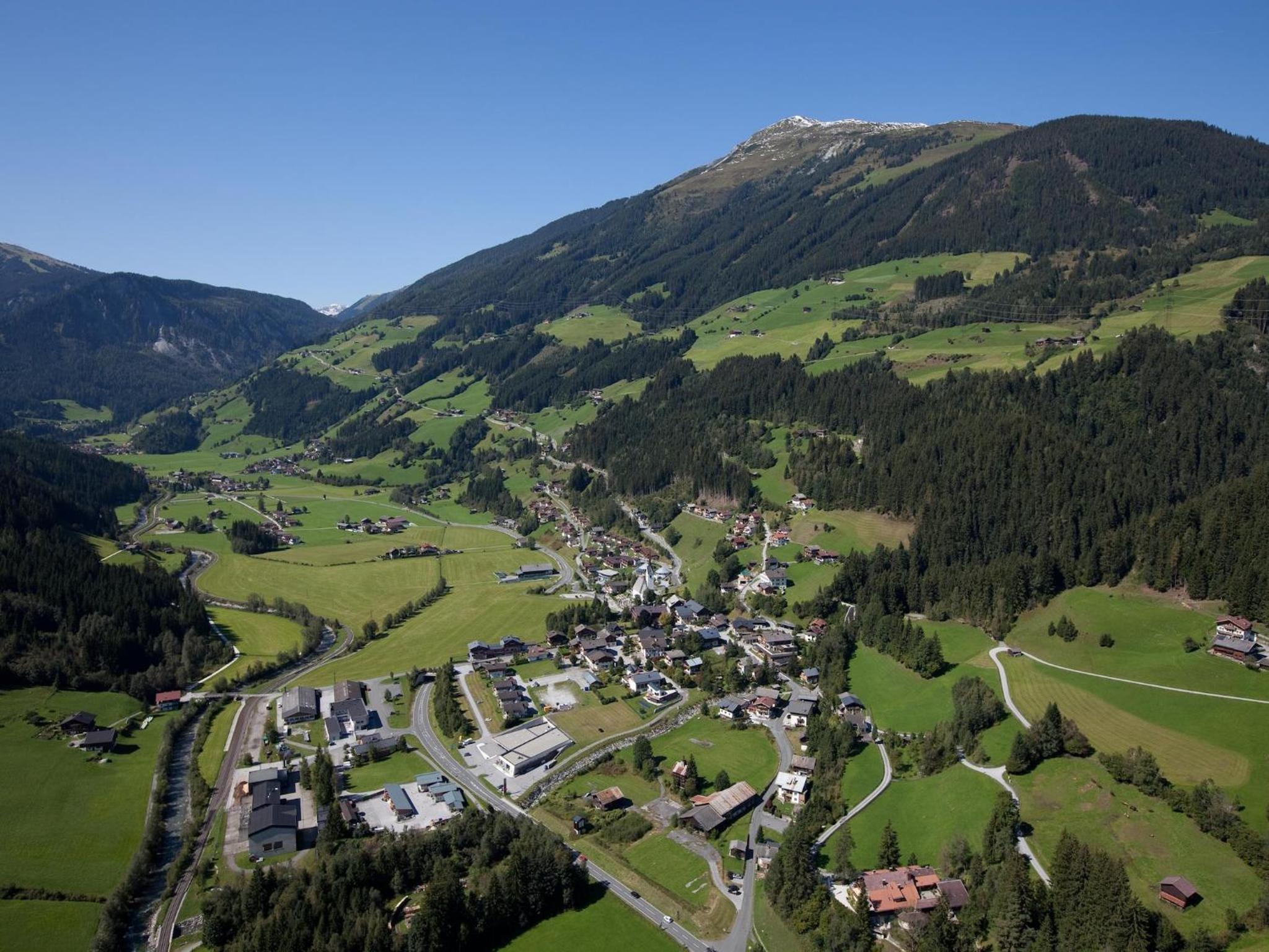 Apartment in Wald im Pinzgau near the ski lifts