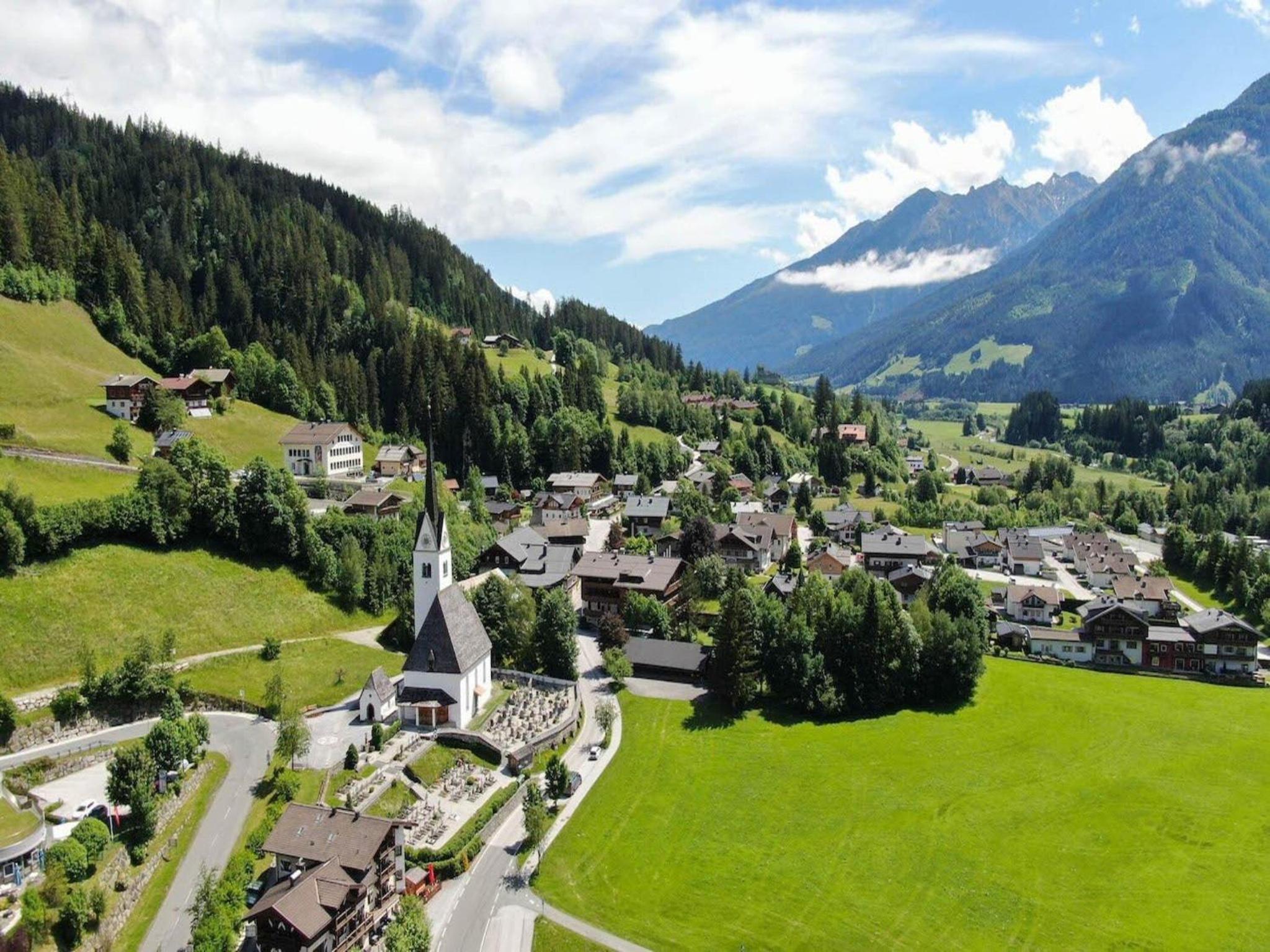 Apartment in Wald im Pinzgau near the ski lifts